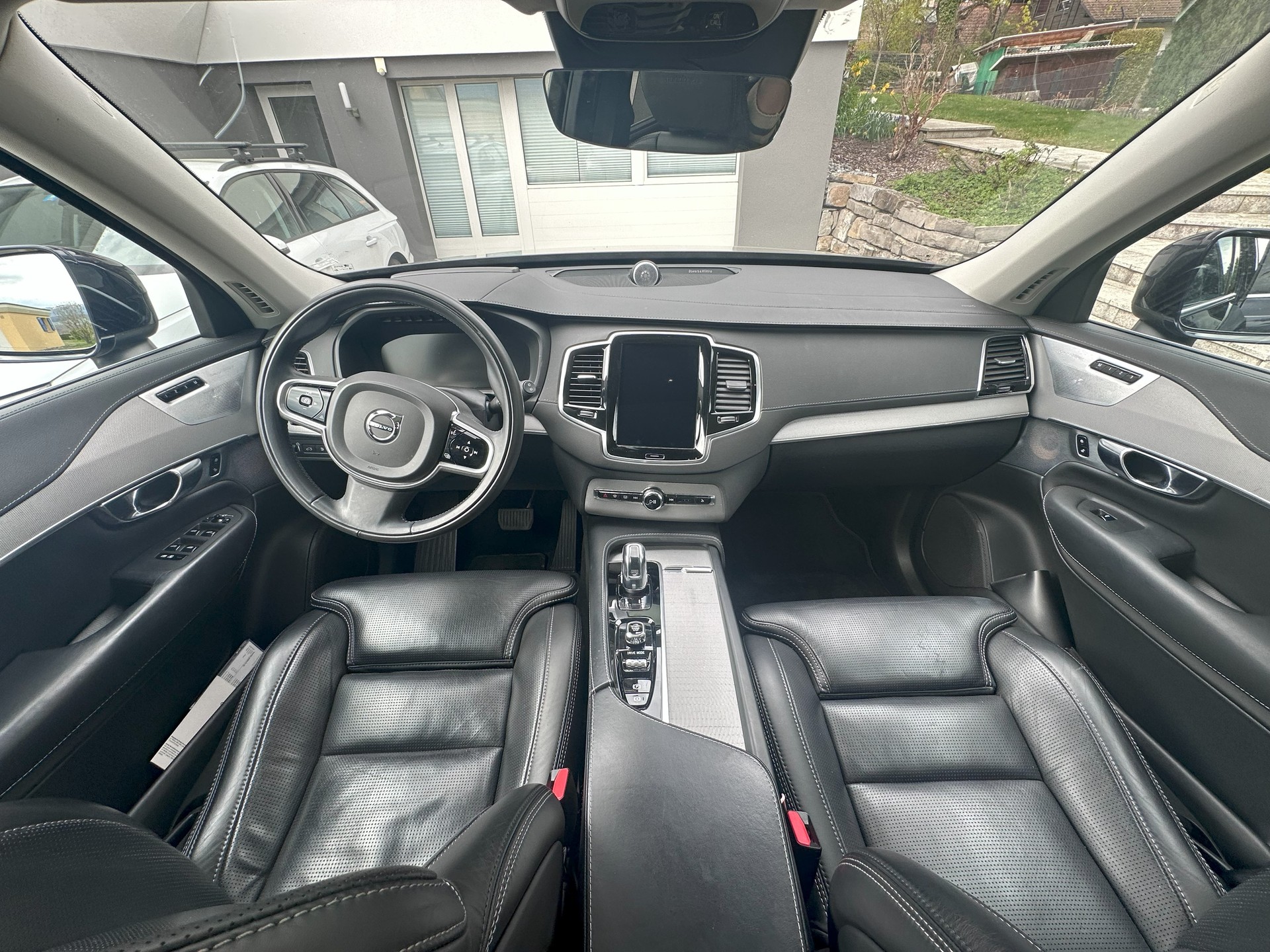 VOLVO XC90 T8 eAWD Inscription Geartronic-image-13