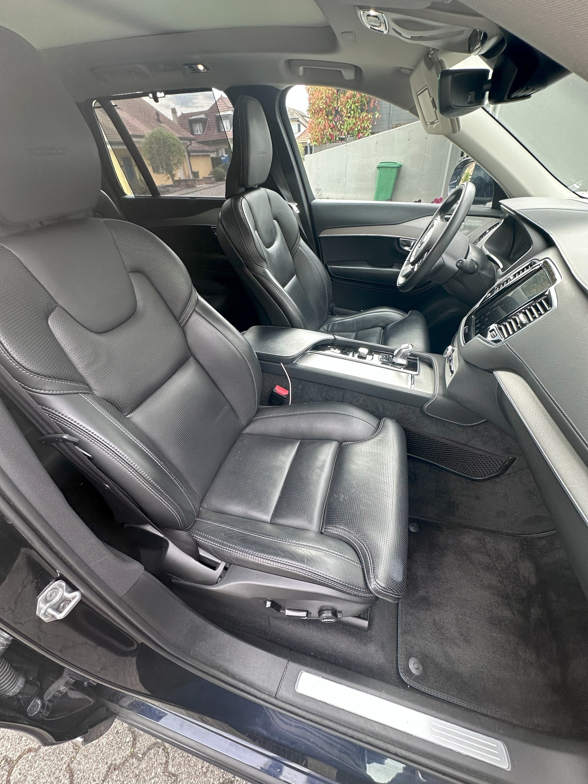 VOLVO XC90 T8 eAWD Inscription Geartronic-image-14