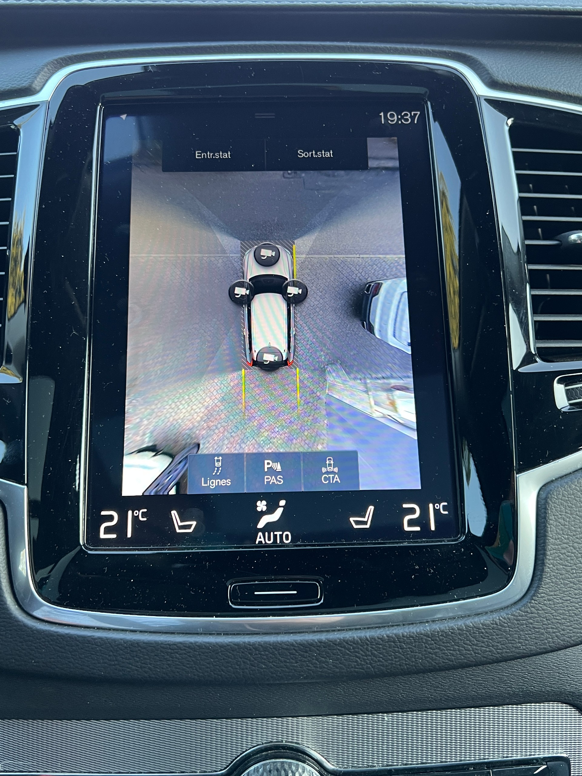 VOLVO XC90 T8 eAWD Inscription Geartronic-image-19