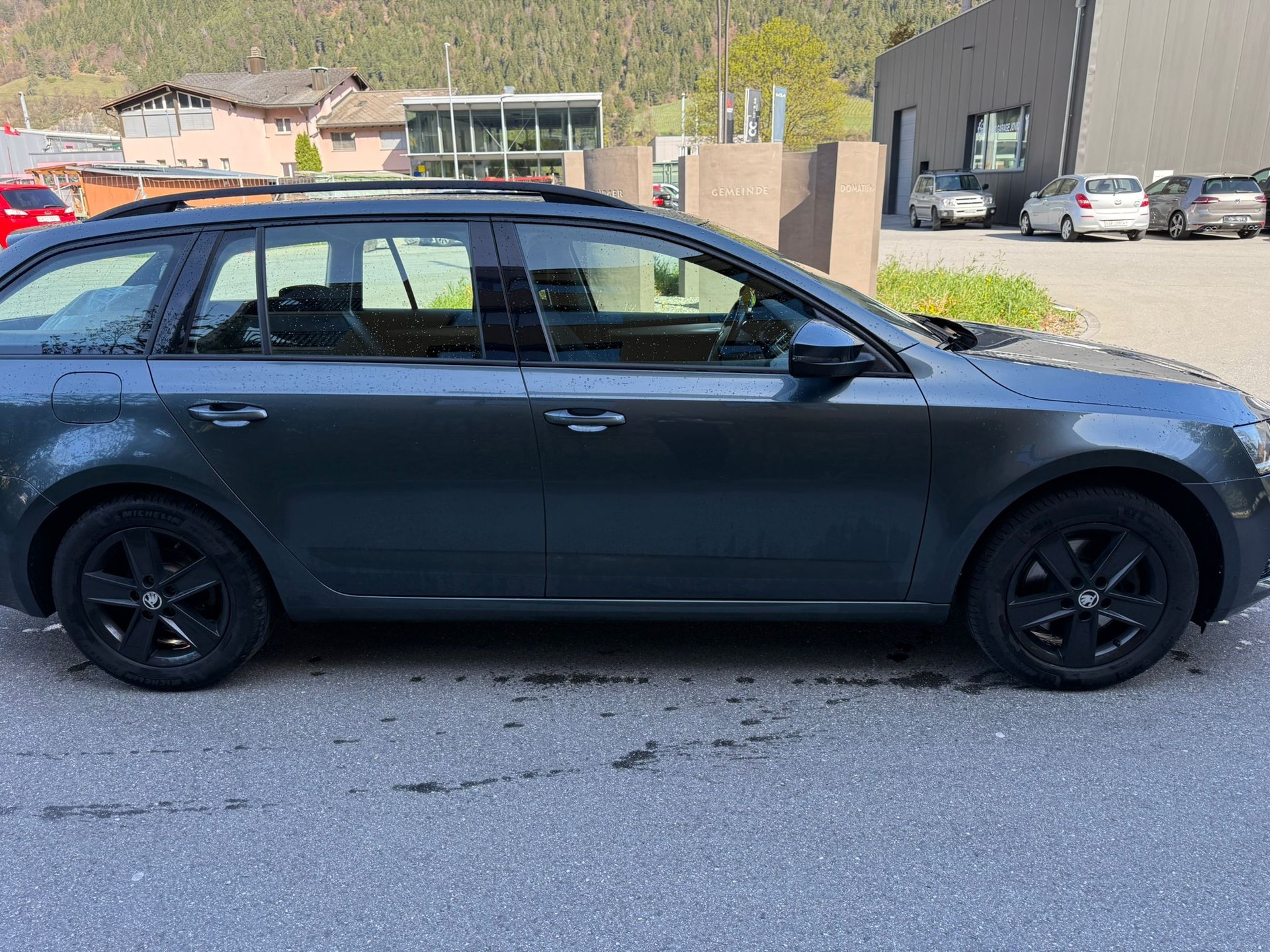 SKODA Octavia Combi 2.0 TDI Ambition 4x4-image-3