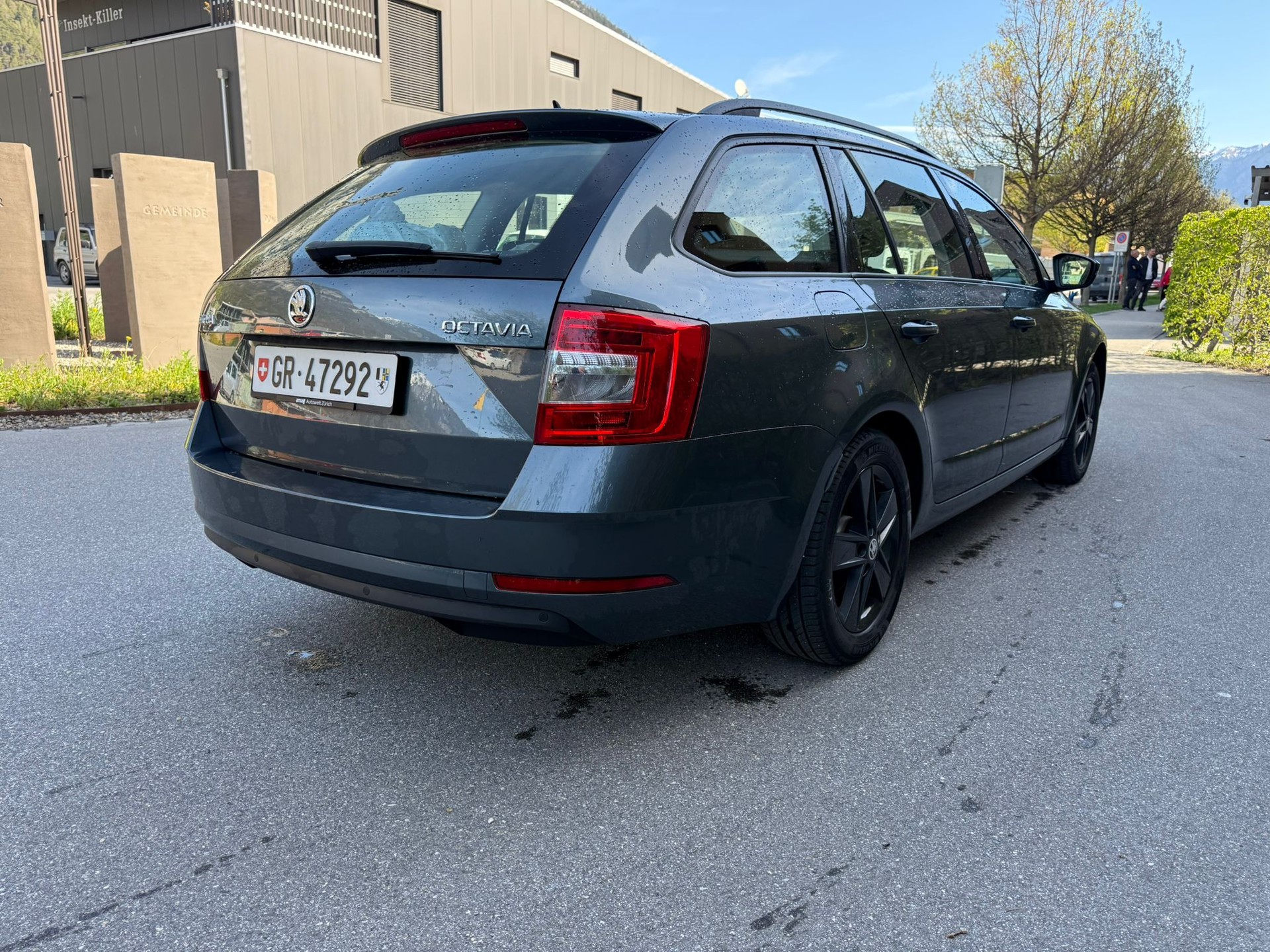 SKODA Octavia Combi 2.0 TDI Ambition 4x4-image-4