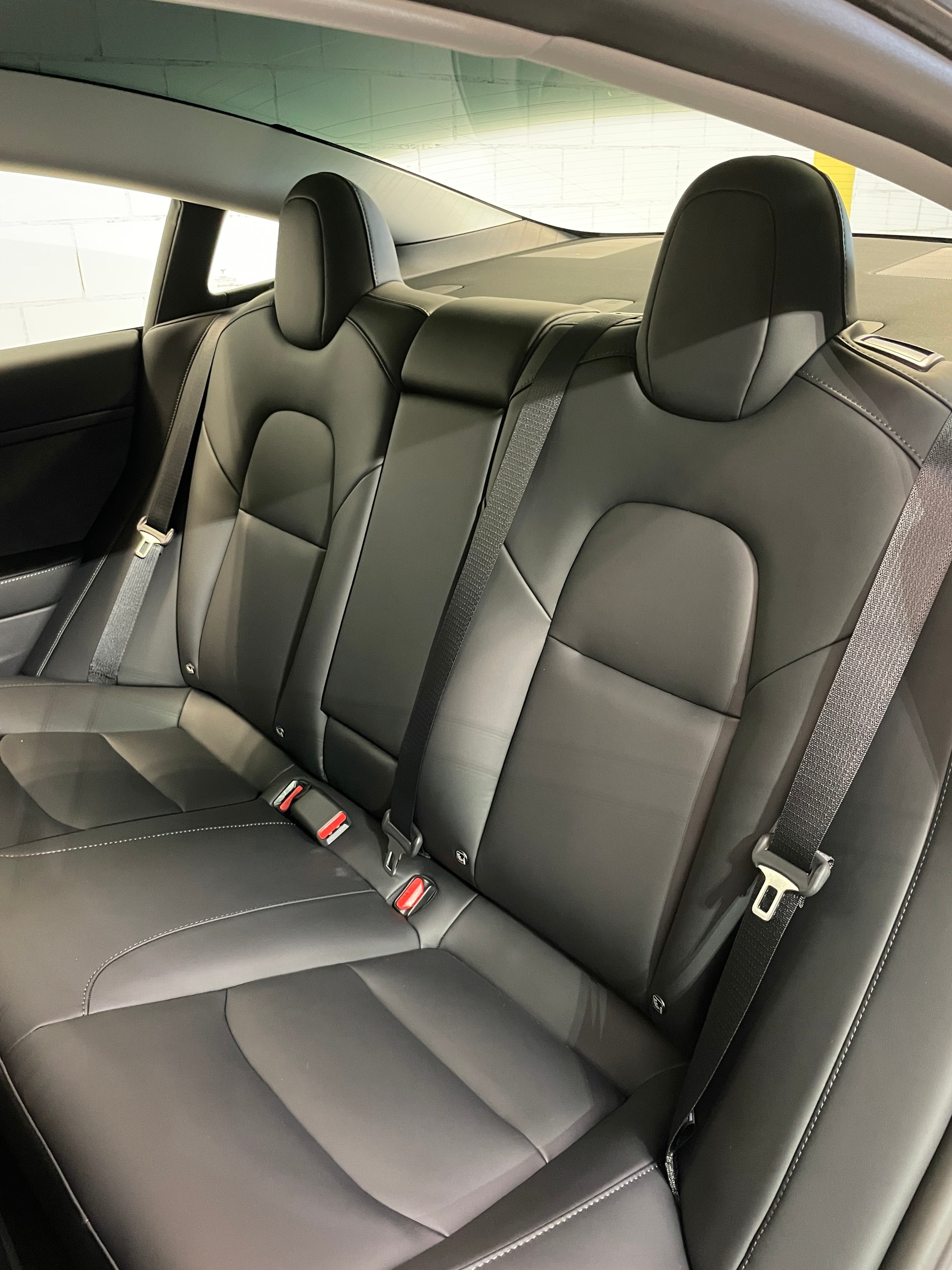 TESLA Model 3 Performance Dual Motor AWD-image-16