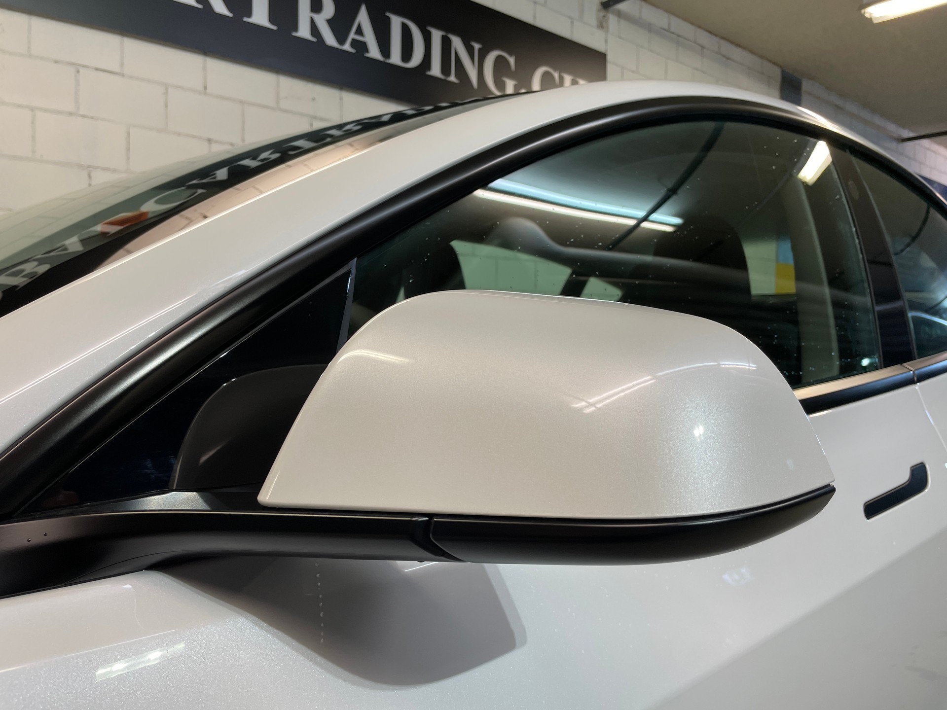 TESLA Model 3 Performance Dual Motor AWD-image-2