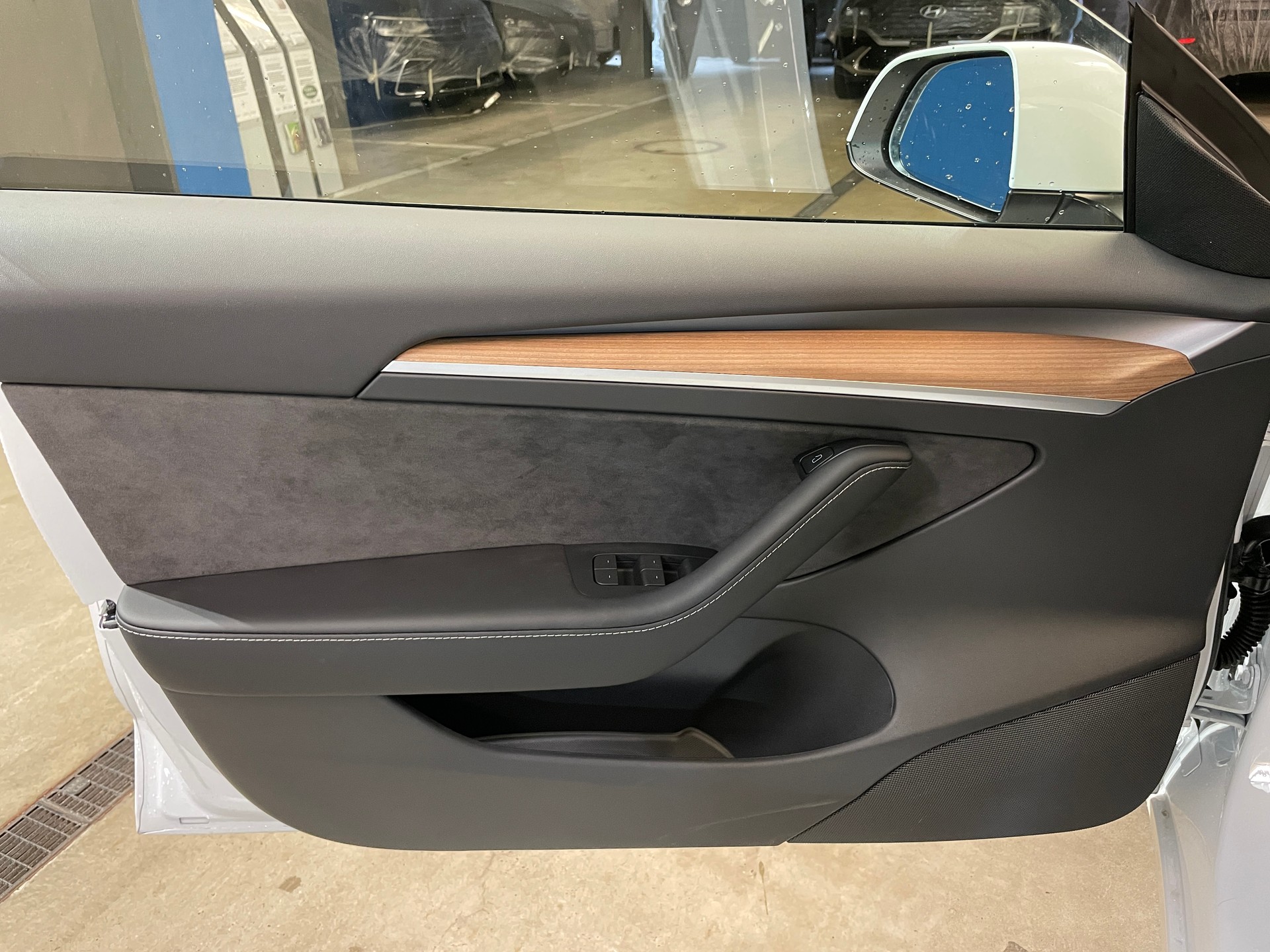 TESLA Model 3 Performance Dual Motor AWD-image-9