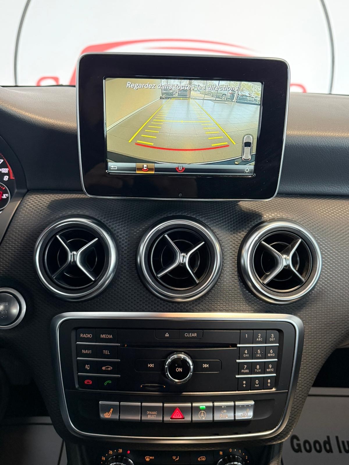 MERCEDES-BENZ A 180 Night Star 7G-DCT-image-12