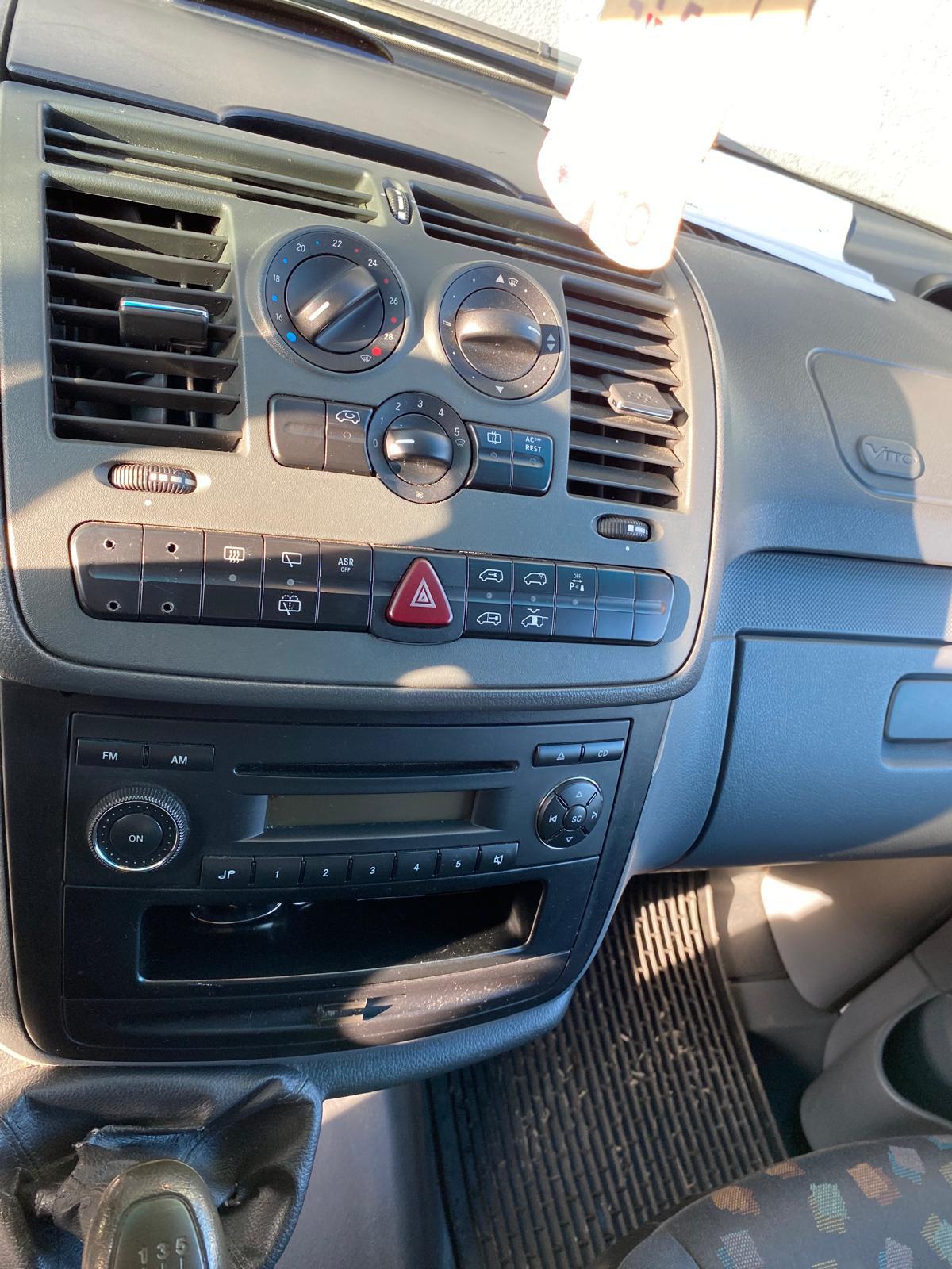 MERCEDES-BENZ Vito 111 CDI-image-4