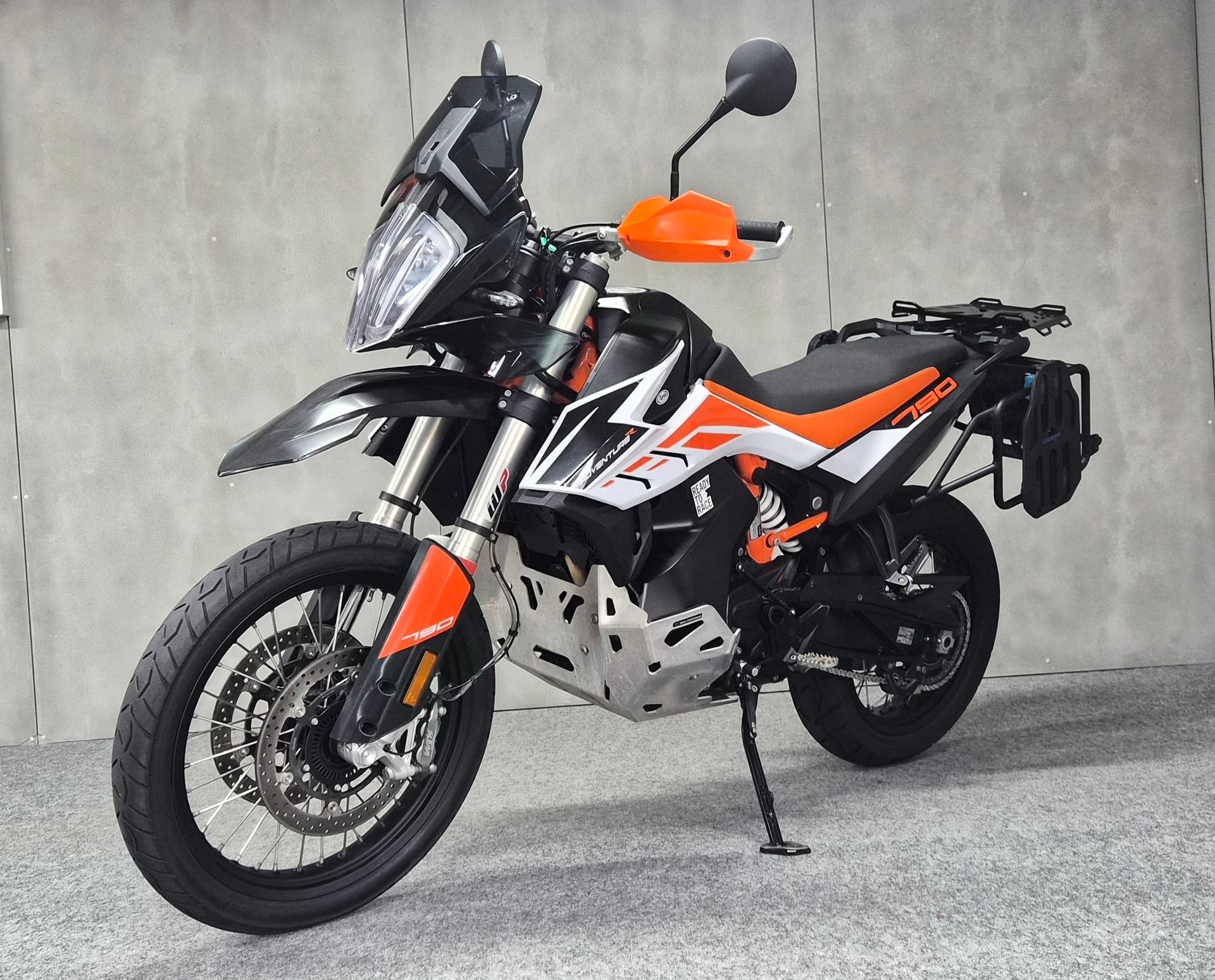 KTM 790 Adventure ABS-showroom-element-1