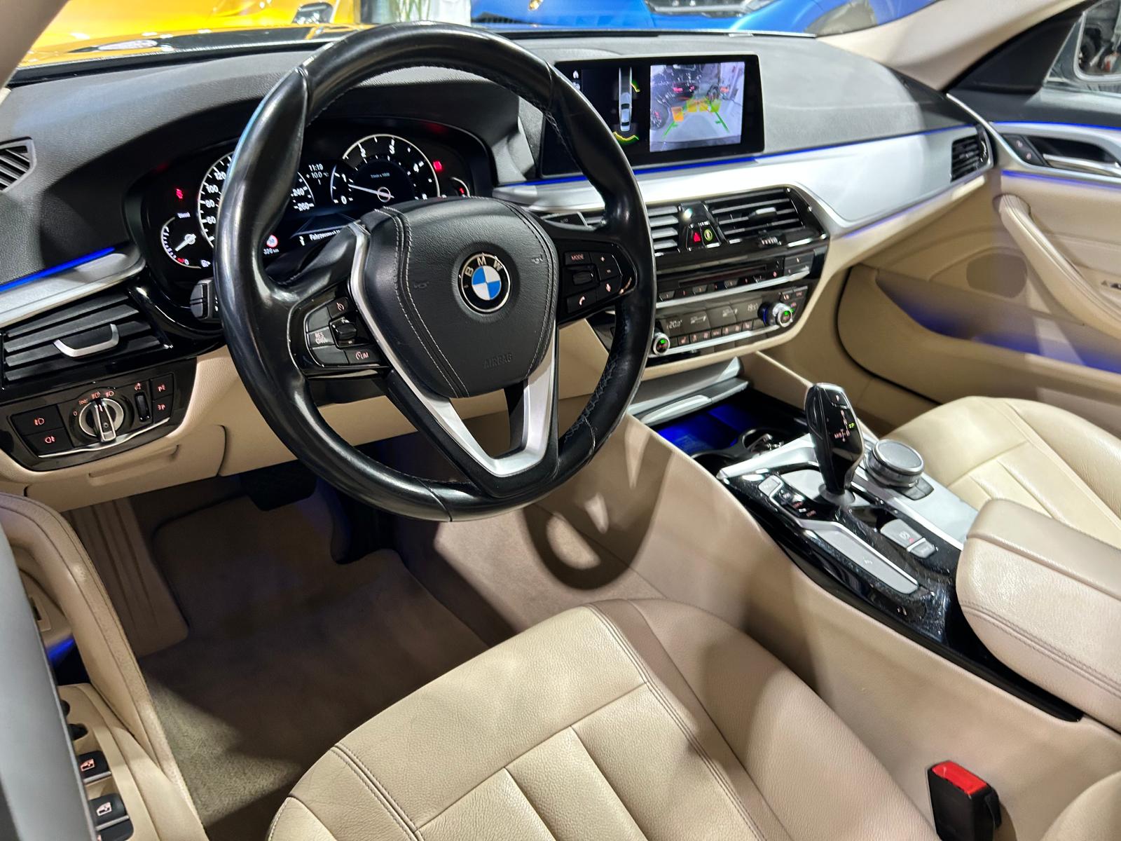 BMW 530d xDrive-image-11