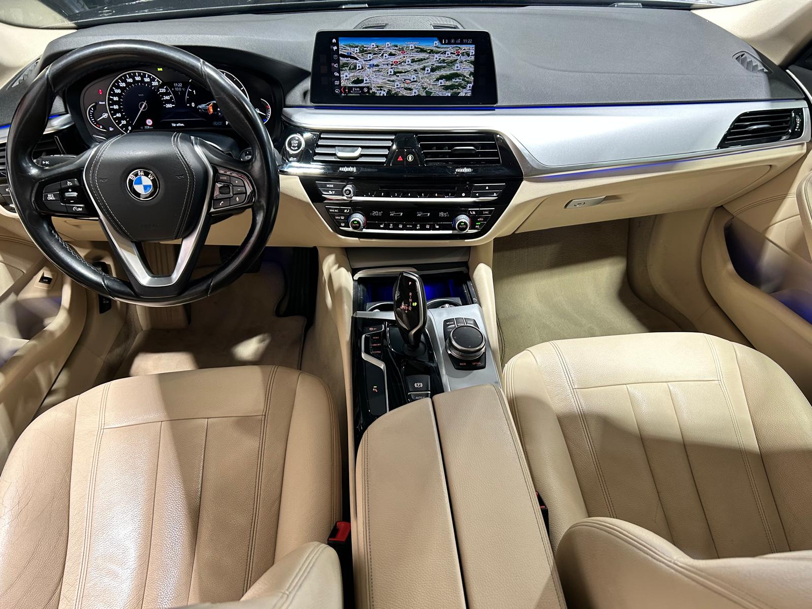 BMW 530d xDrive-image-14