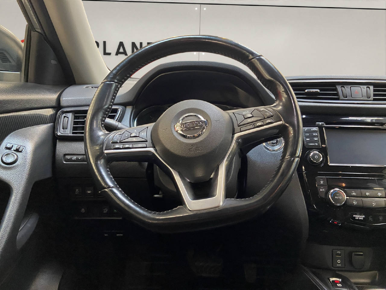 NISSAN X-Trail 2.0 dCi Tekna 4x4-image-8
