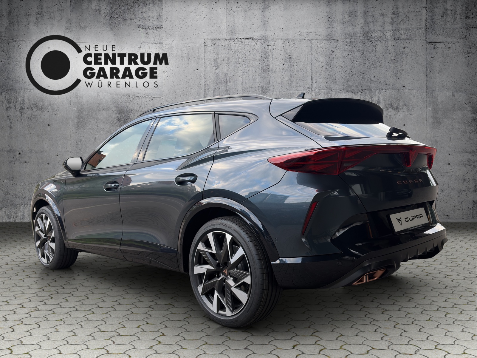 CUPRA Formentor 1.5 e-HYBRID pHEV Prime Edition DSG-image-4