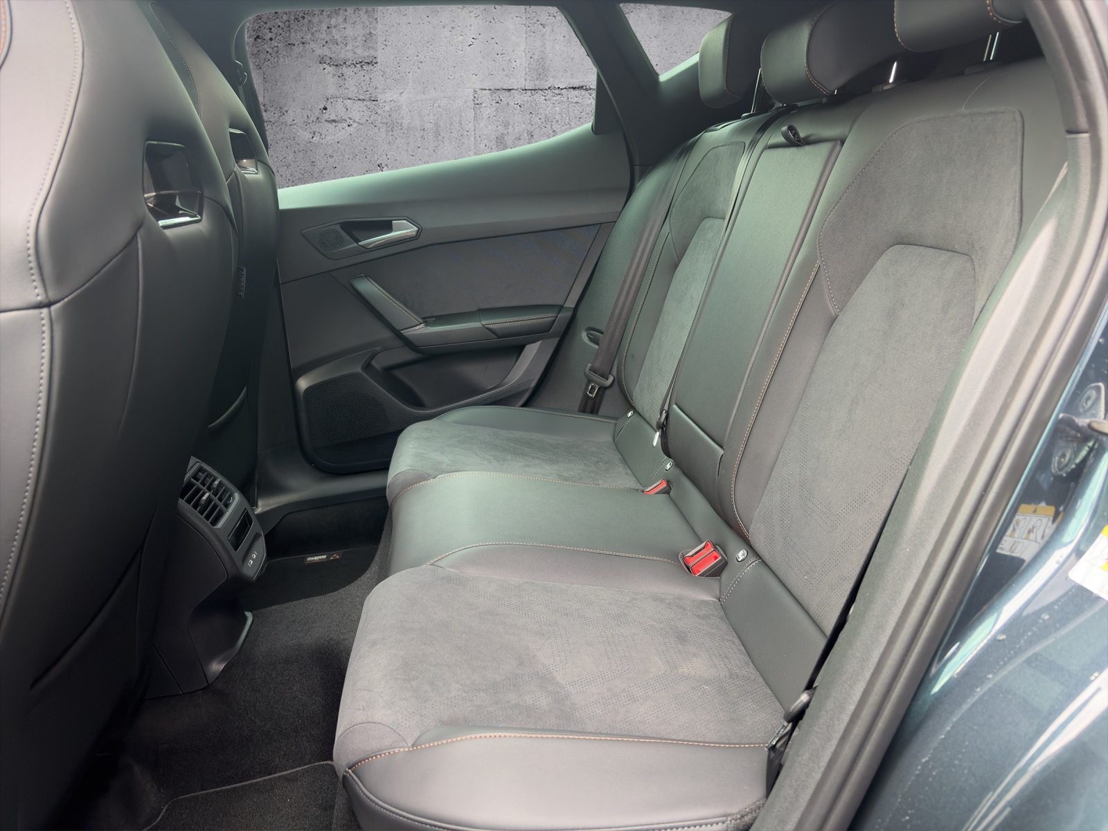CUPRA Formentor 1.5 e-HYBRID pHEV Prime Edition DSG-image-13