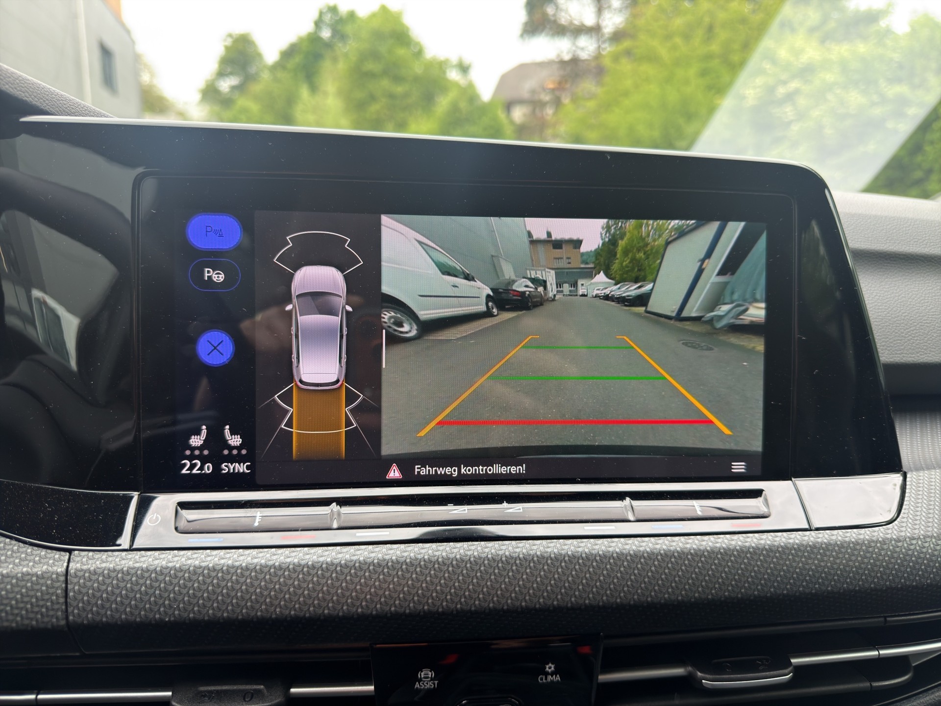 VW Golf 1.5 eTSI mHEV ACT R-Line DSG-image-15
