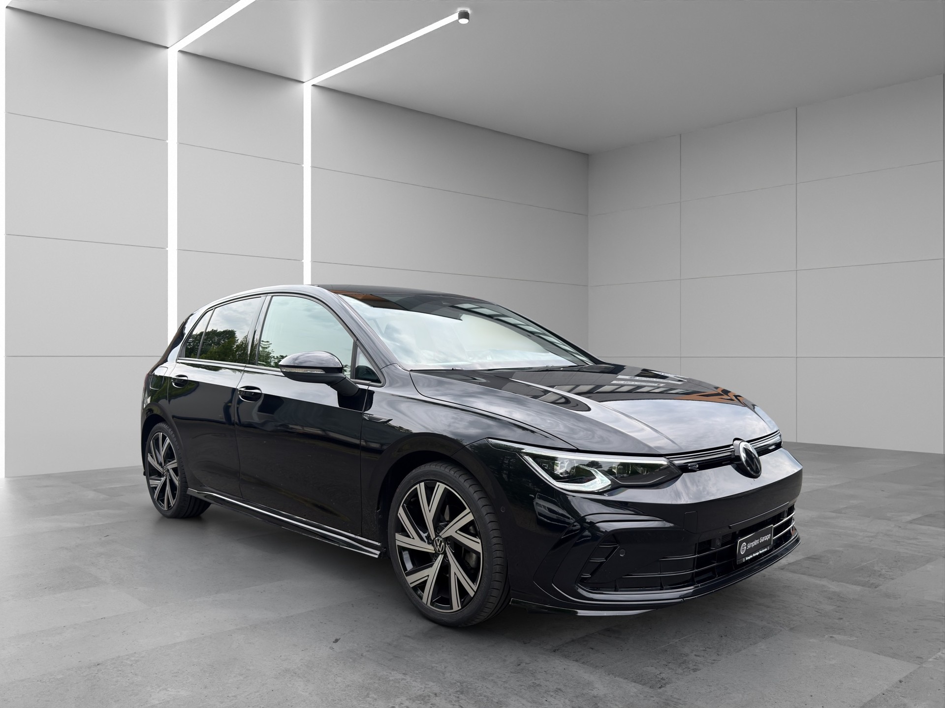 VW Golf 1.5 eTSI mHEV ACT R-Line DSG-image-6