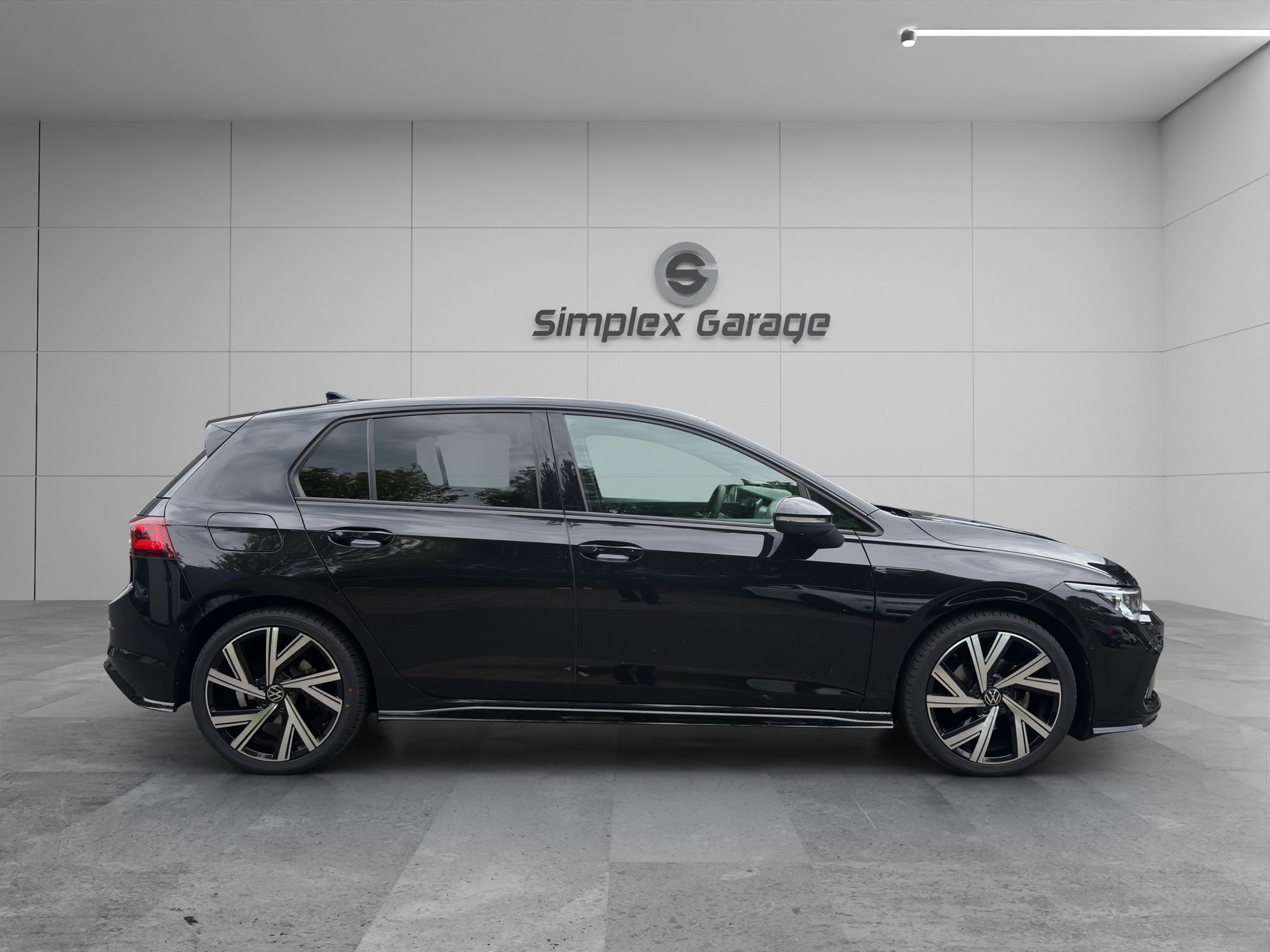 VW Golf 1.5 eTSI mHEV ACT R-Line DSG-image-5