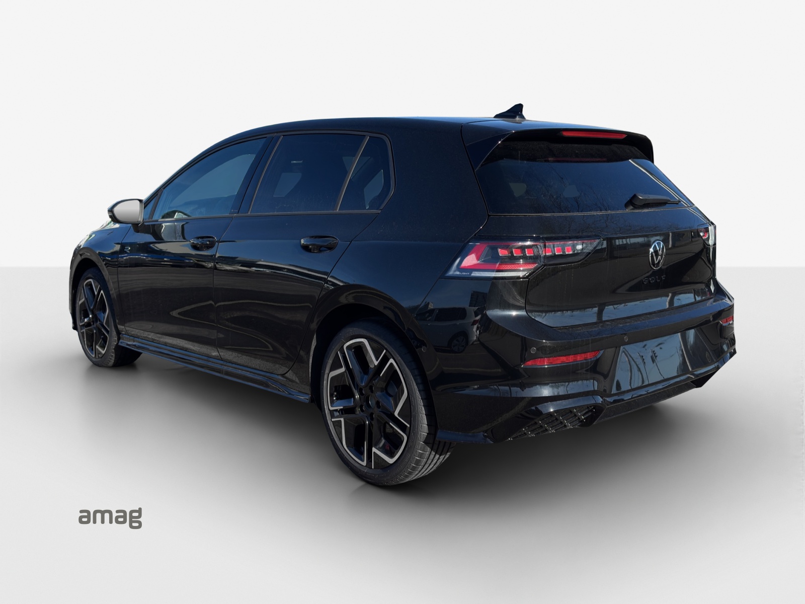 VW Golf 1.5 e TSI mHEV R-Line DSG-image-2