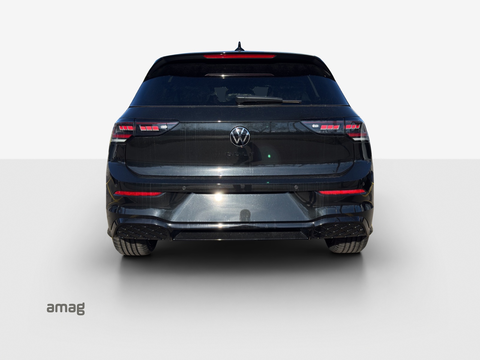 VW Golf 1.5 e TSI mHEV R-Line DSG-image-3