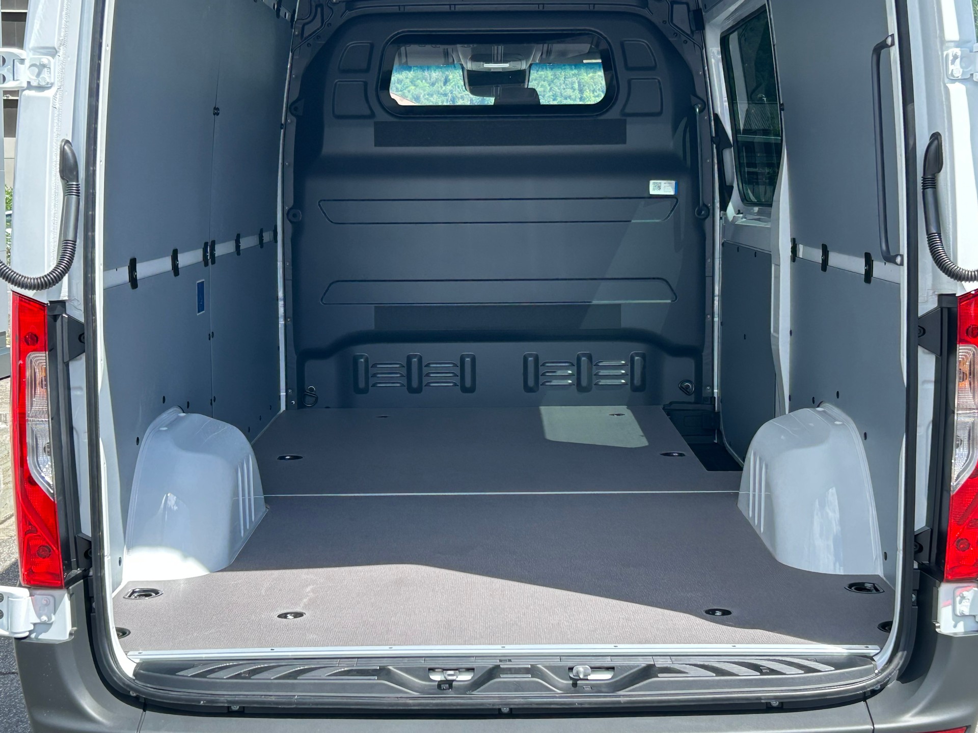 MERCEDES-BENZ Sprinter 315 CDI PRO KA Standard-image-7