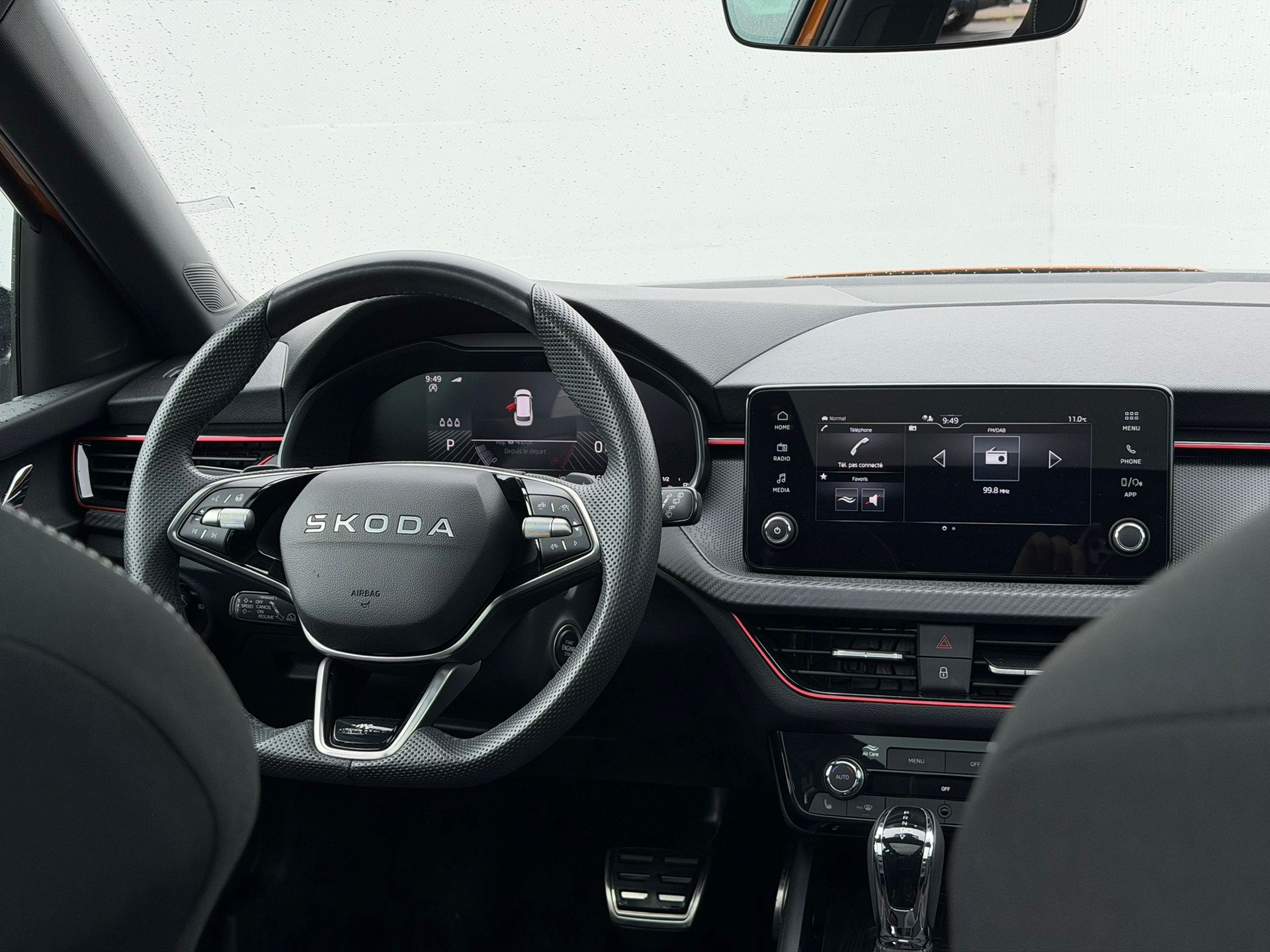 SKODA Kamiq 1.5 TSI Monte Carlo DSG-image-10