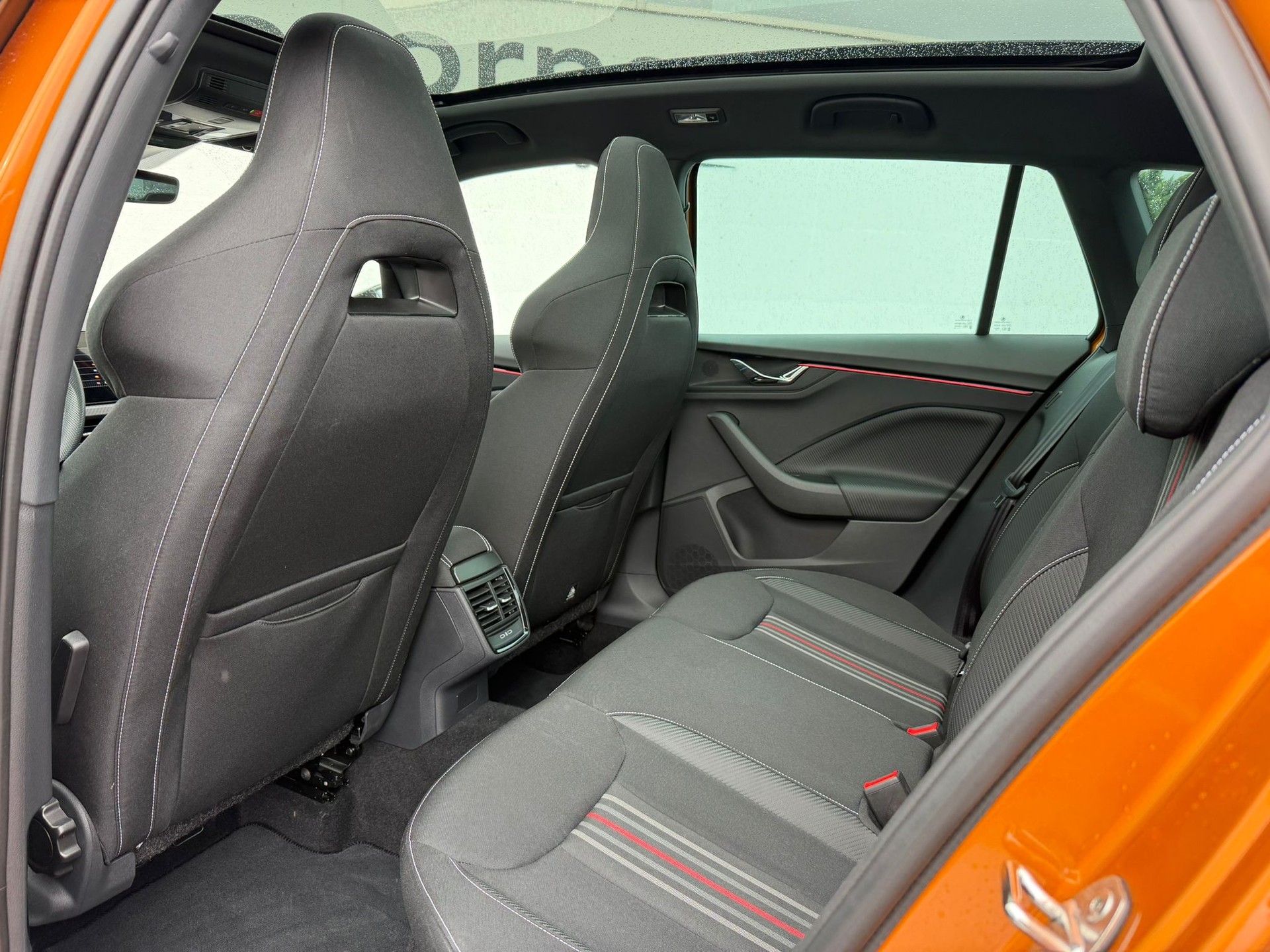 SKODA Kamiq 1.5 TSI Monte Carlo DSG-image-8