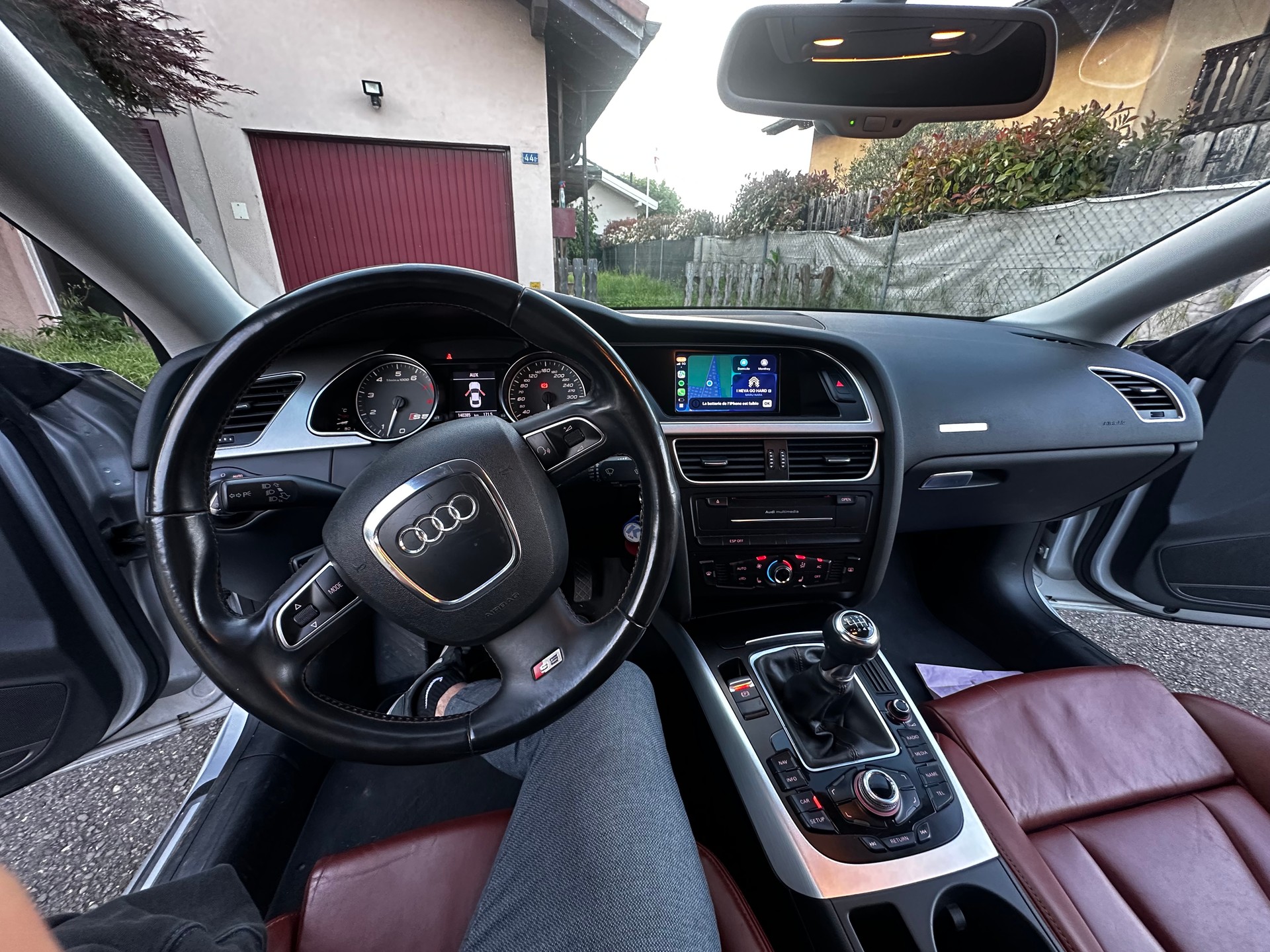 AUDI 4.2 V8 FSI quattro-image-3