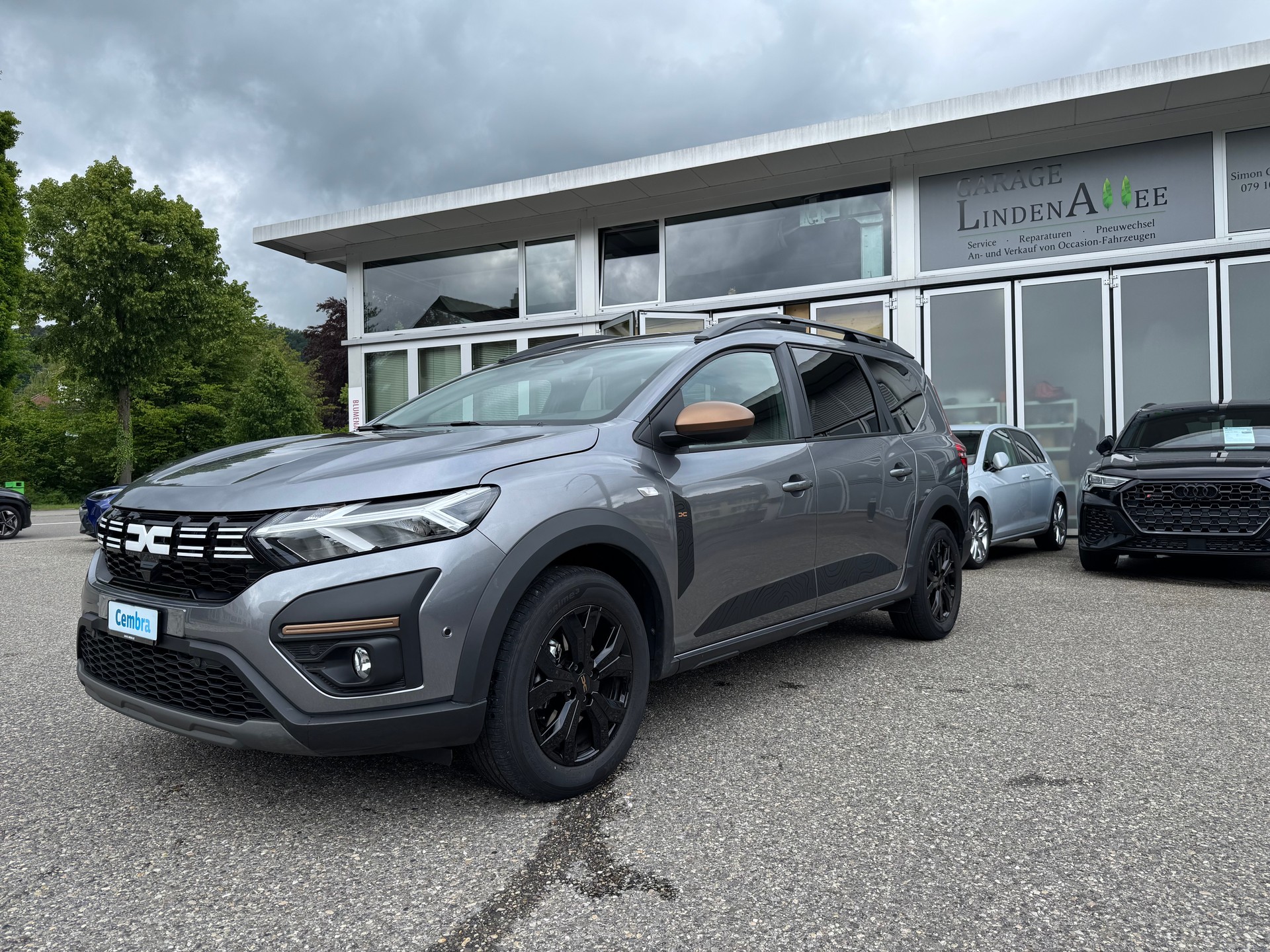 DACIA Jogger HEV 140 Extreme+-image-1