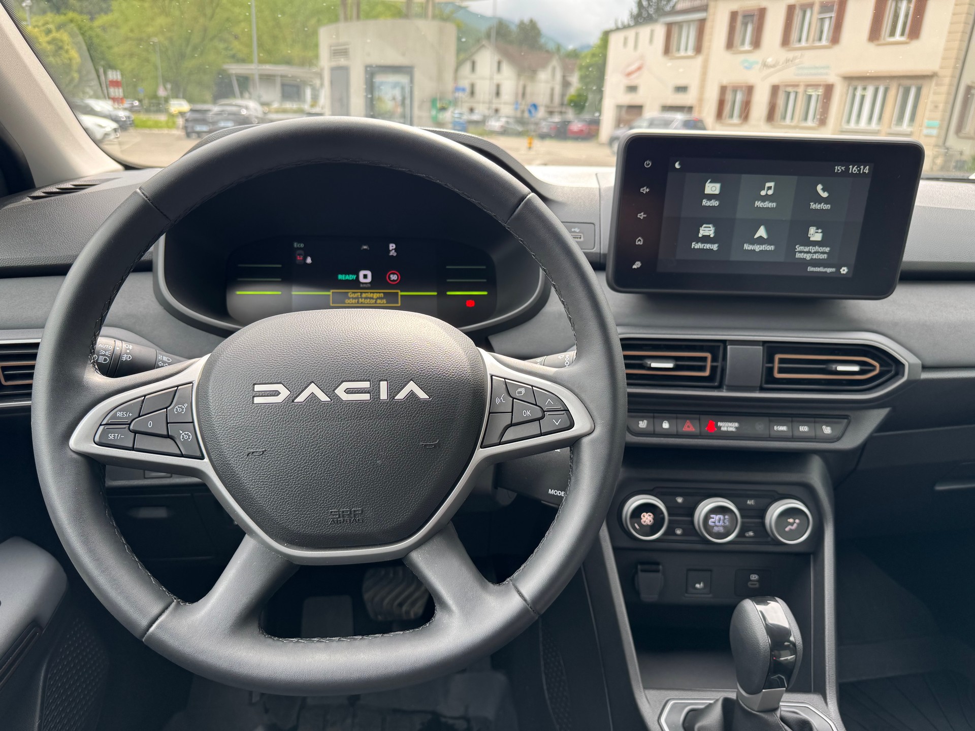 DACIA Jogger HEV 140 Extreme+-image-14