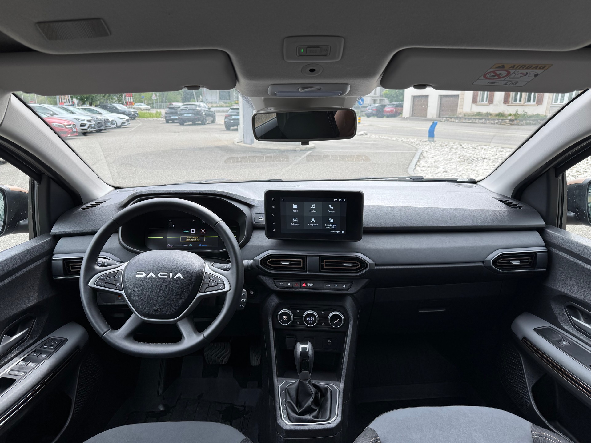 DACIA Jogger HEV 140 Extreme+-image-13