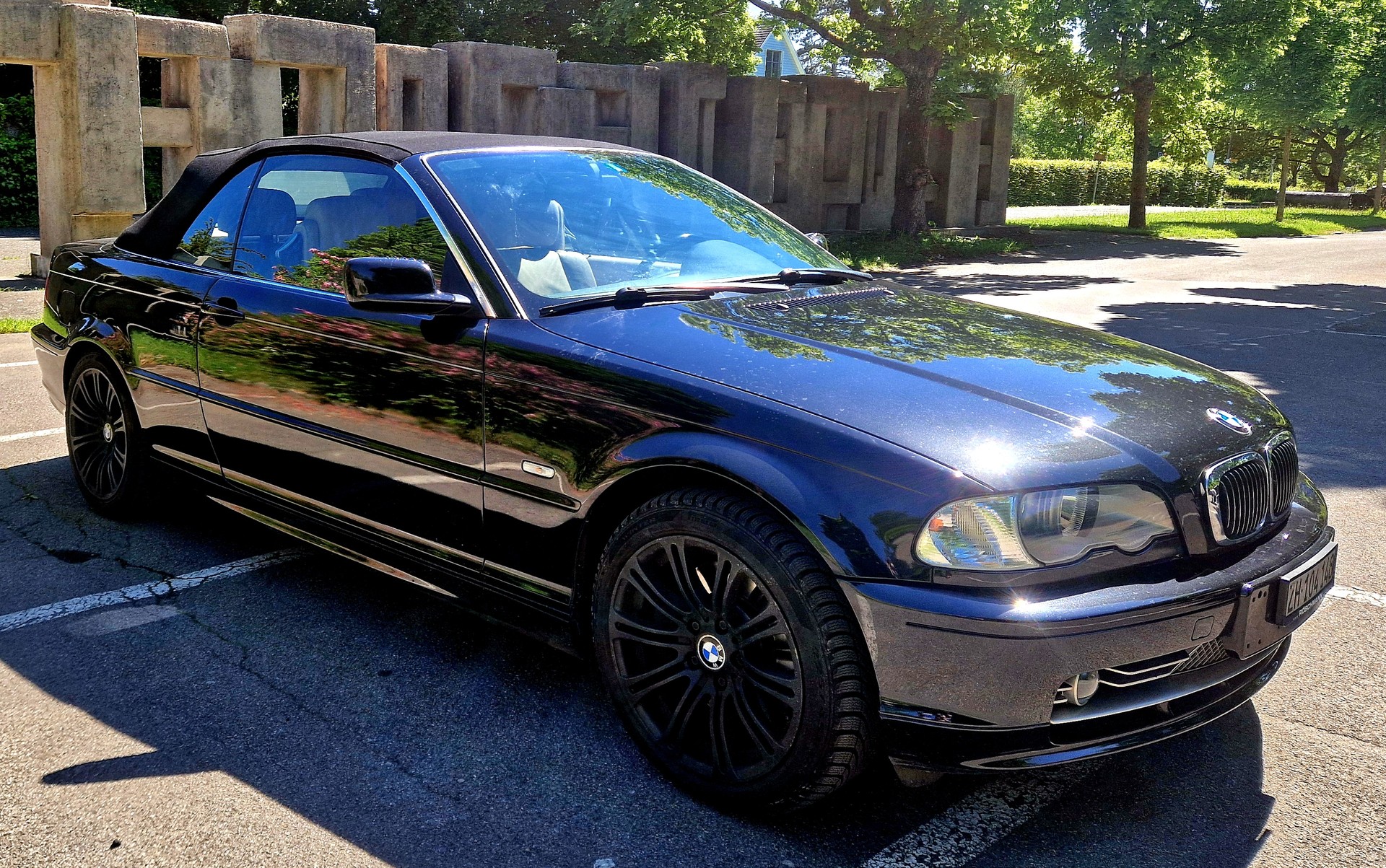 BMW 330Ci-image-1
