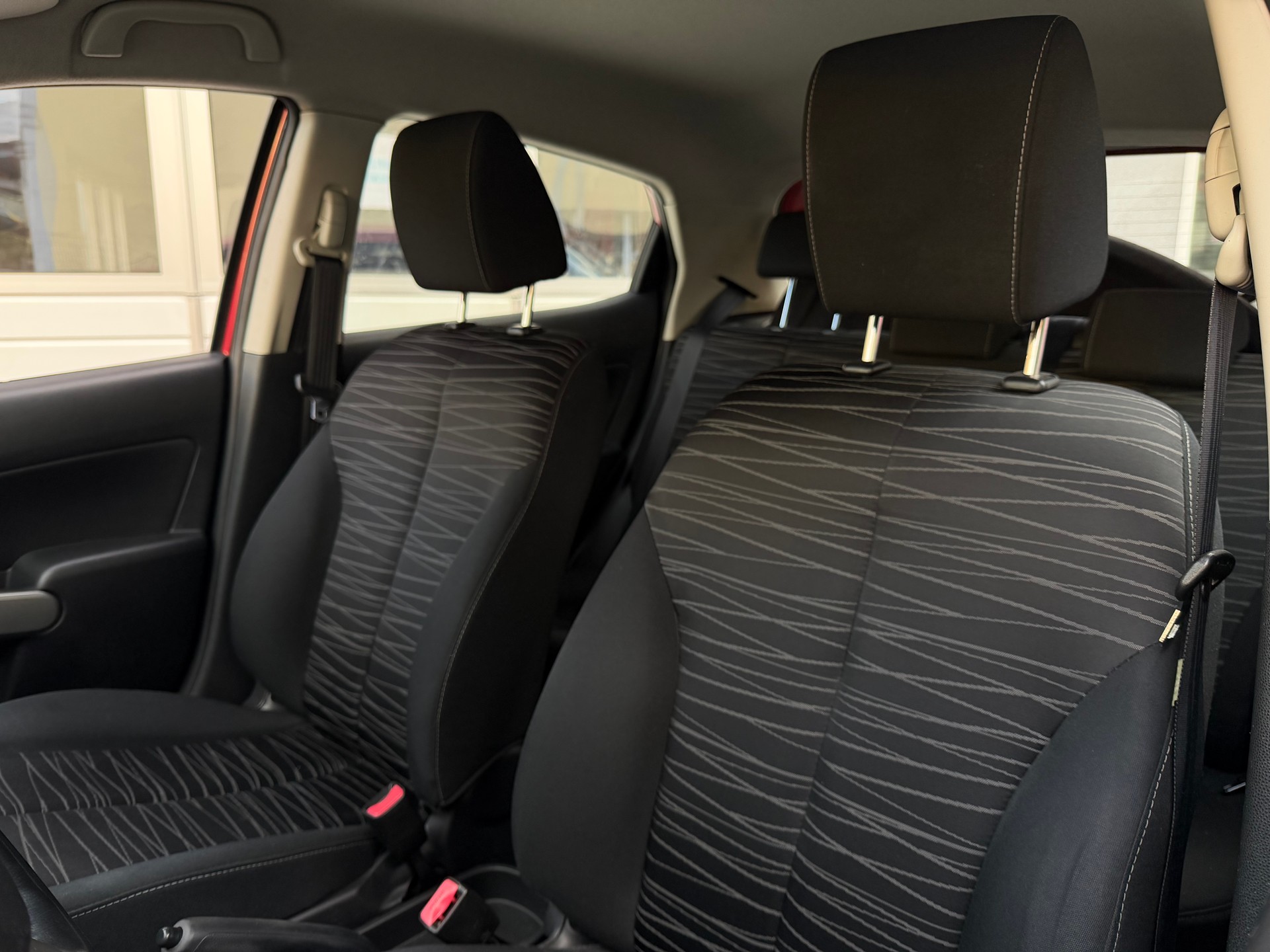 MAZDA 2 1.3i 16V Exclusive*Ab MFK&Service*8-Fach Räder* Neue Pneu* Stadtflitzer*-image-13