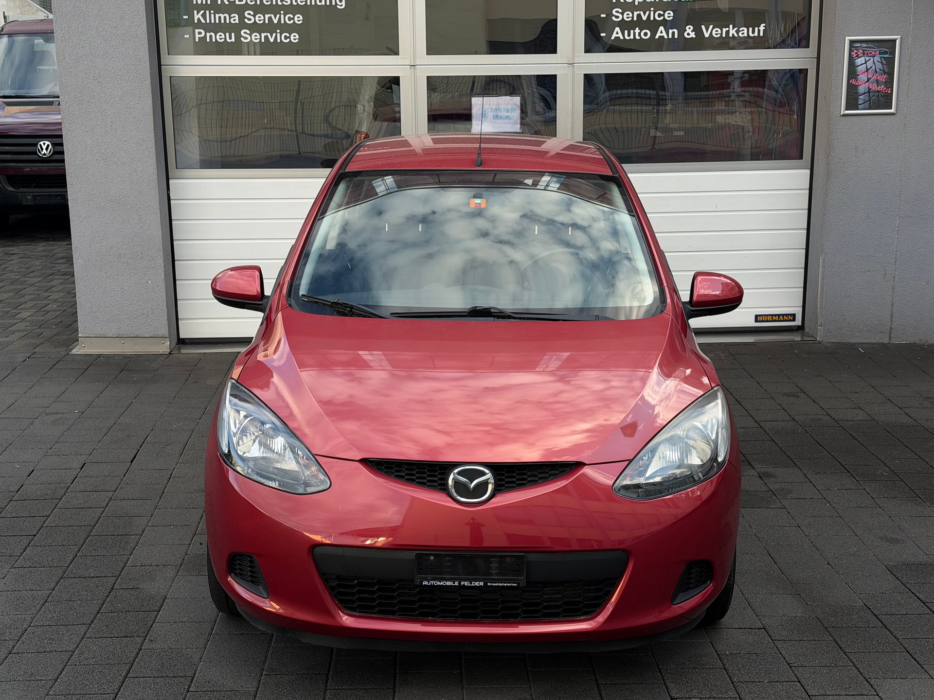 MAZDA 2 1.3i 16V Exclusive*Ab MFK&Service*8-Fach Räder* Neue Pneu* Stadtflitzer*-image-1
