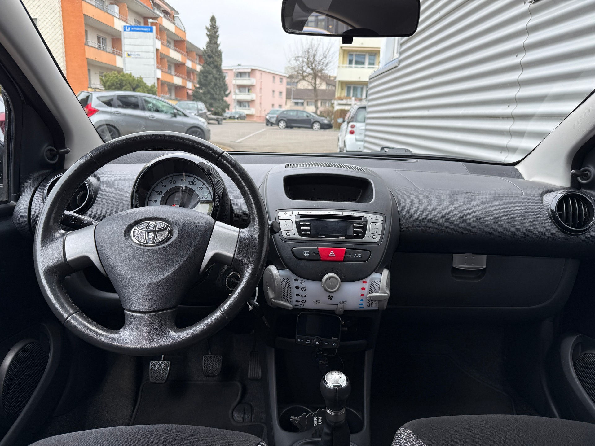 TOYOTA Aygo 1.0 VVT-i Luna-image-6