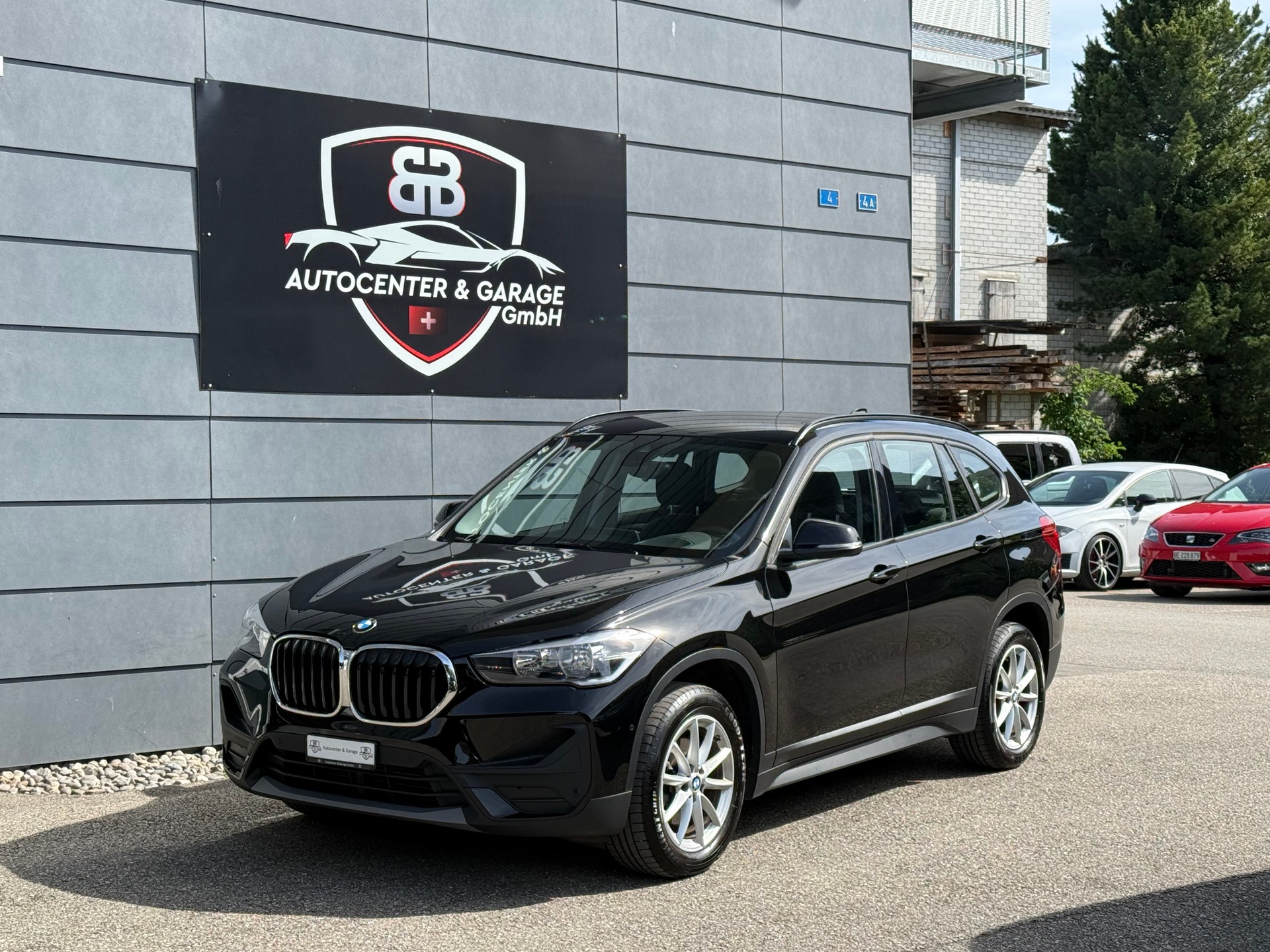 BMW X1 sDrive 18d Essential Edition Steptronic-image-1