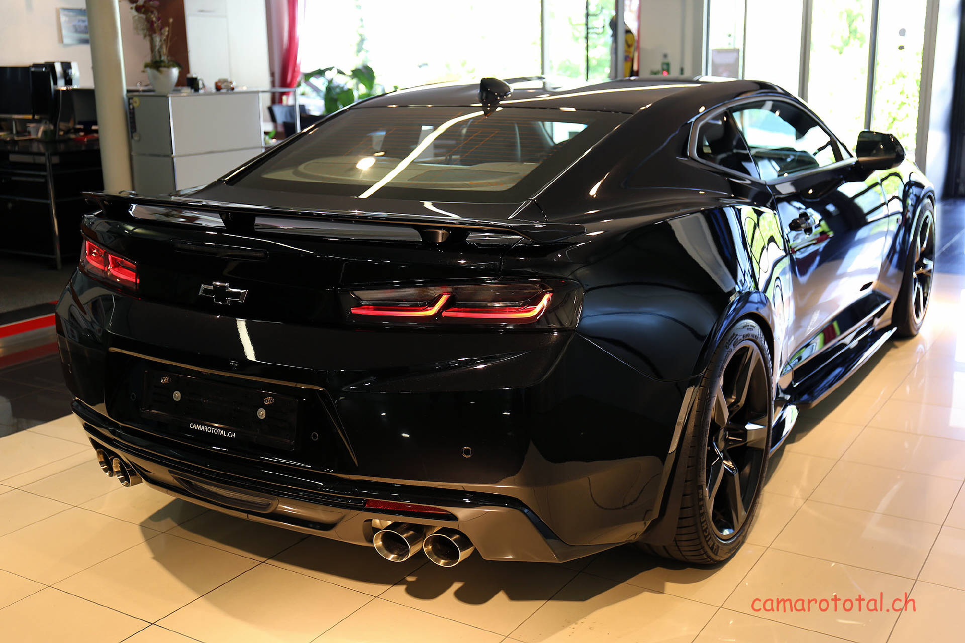 CHEVROLET Camaro 6.2 V8 2SS-image-7