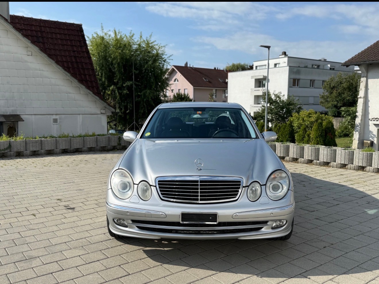 MERCEDES-BENZ E 500 Avantgarde 4Matic Automatic-image-1