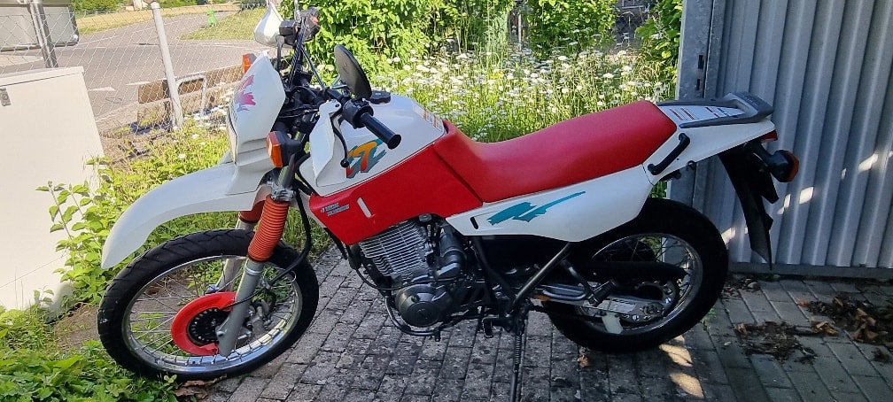 YAMAHA XT 600 E