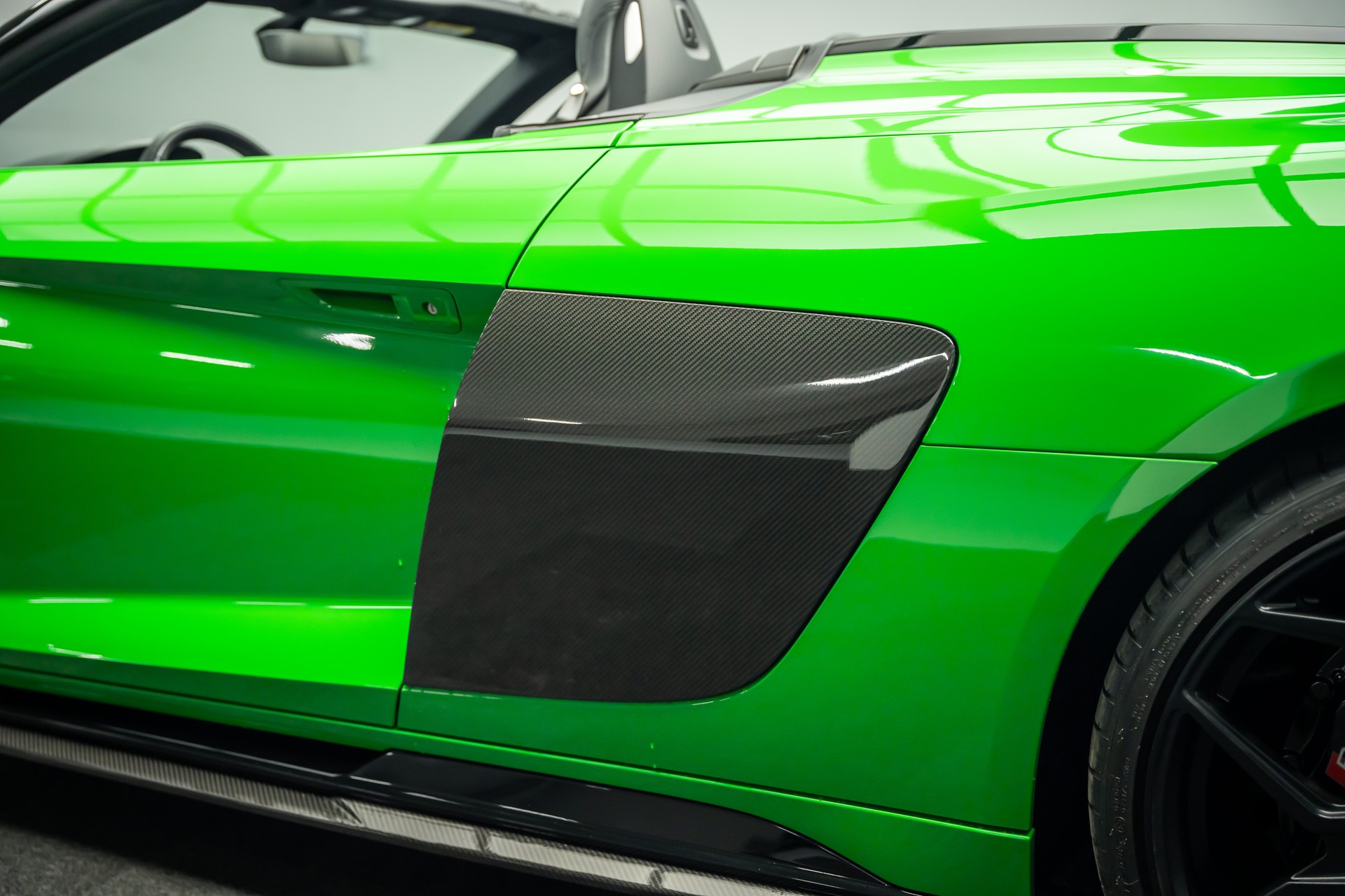 AUDI AUDI * R8 SPYDER 5.2 QUATTRO * EINZELSTÜCK IN AUDI EXCLUSIVE MICROMMATAGRÜN & CARBON INNEN & AUSSEN * LEASING AB 720.- *-image-11