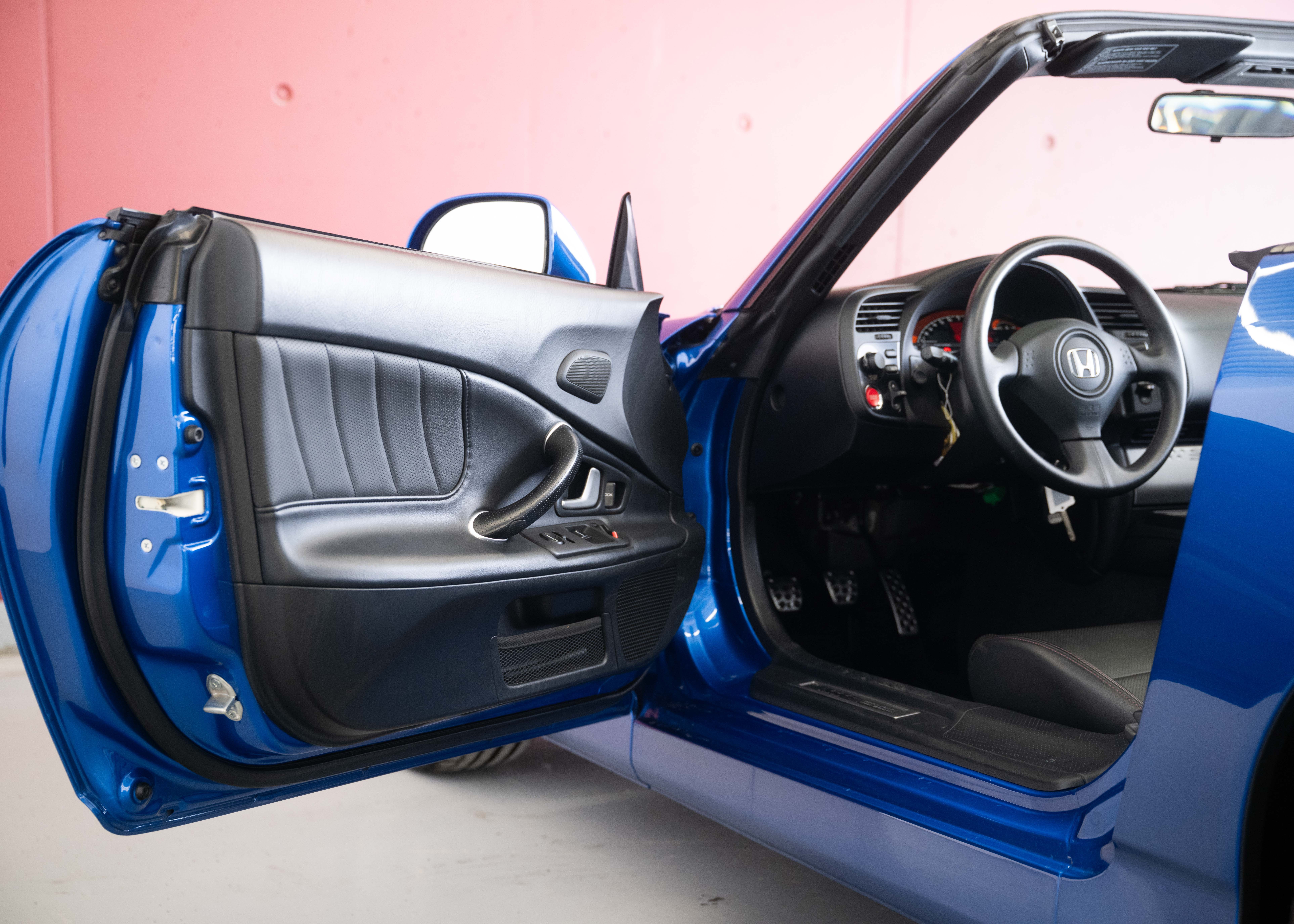 Image HONDA S2000 S2000 Bermuda Blue (Facelift, Swiss car, 2nd hand, certified very low mileage, full service history, 1st paint)