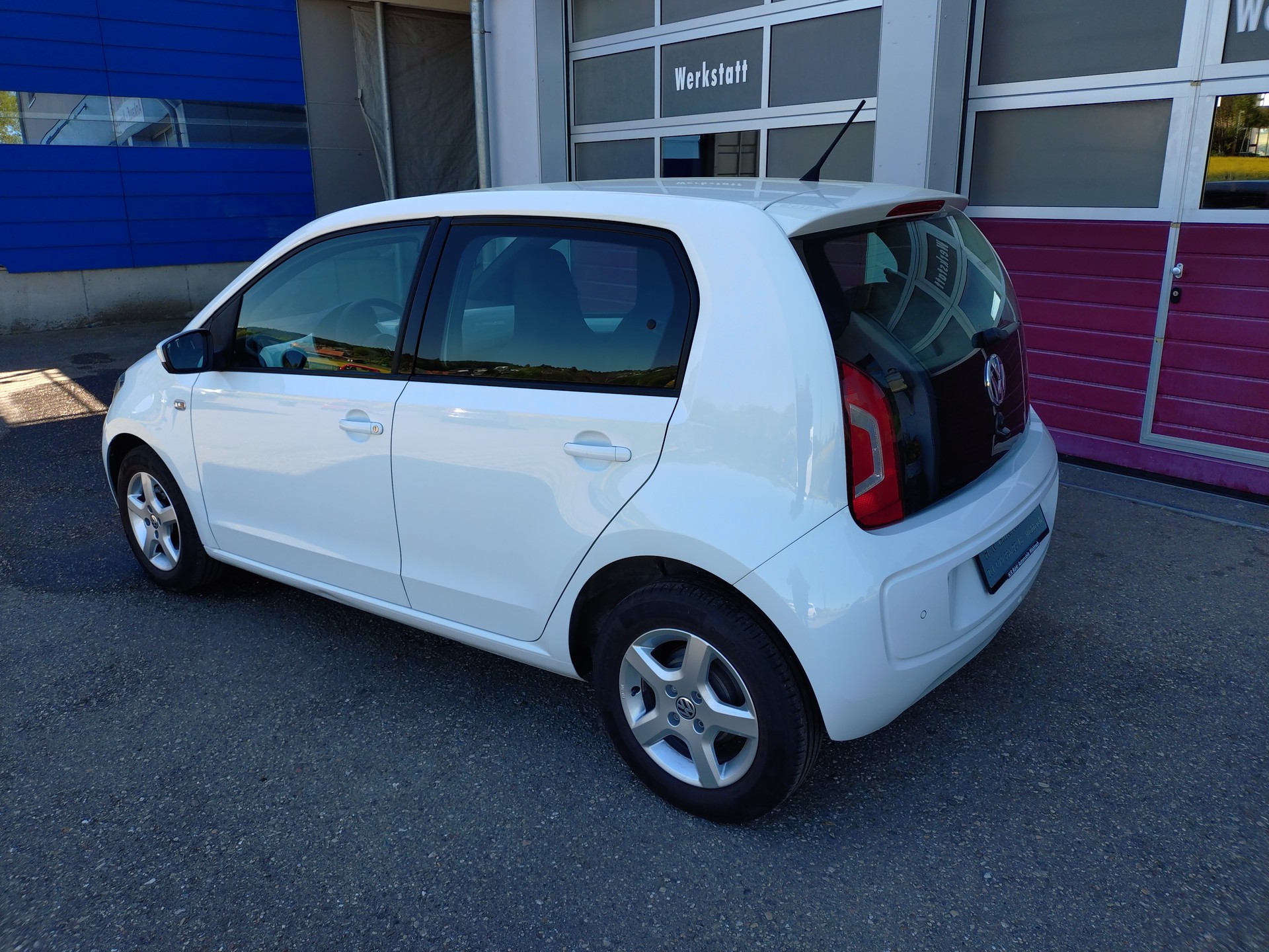 VW Up 1.0 move up-image-3