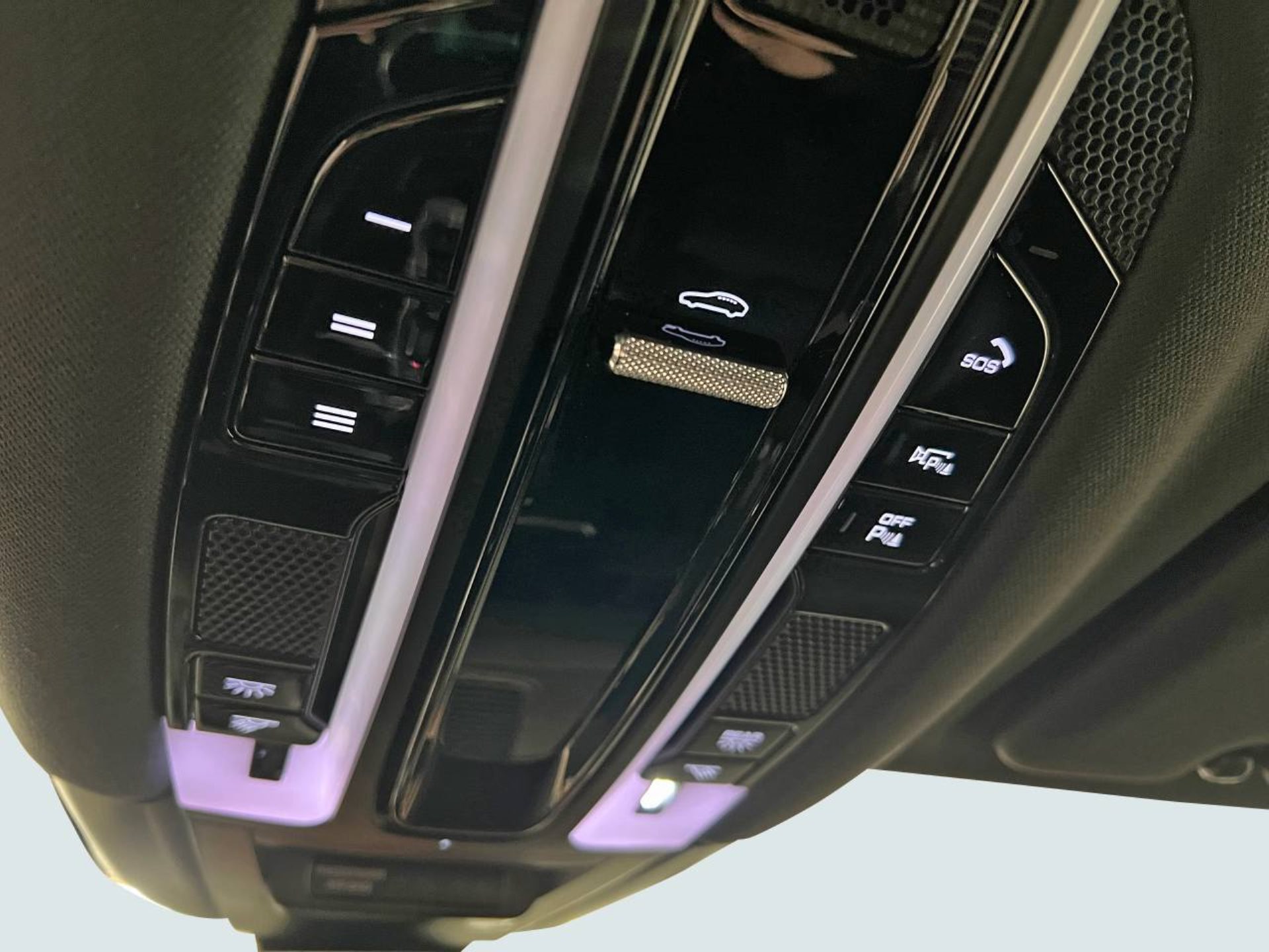PORSCHE Cayenne Coupé Platinum Edition-image-27