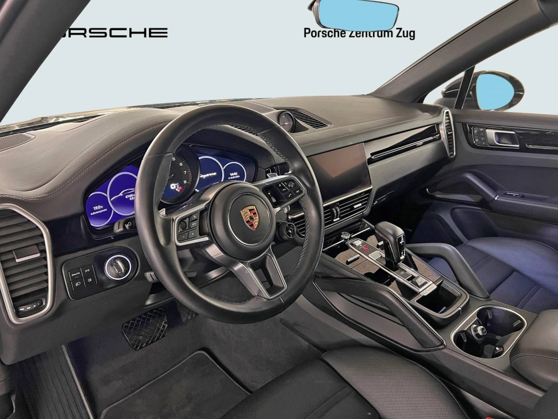PORSCHE Cayenne Coupé Platinum Edition-image-3