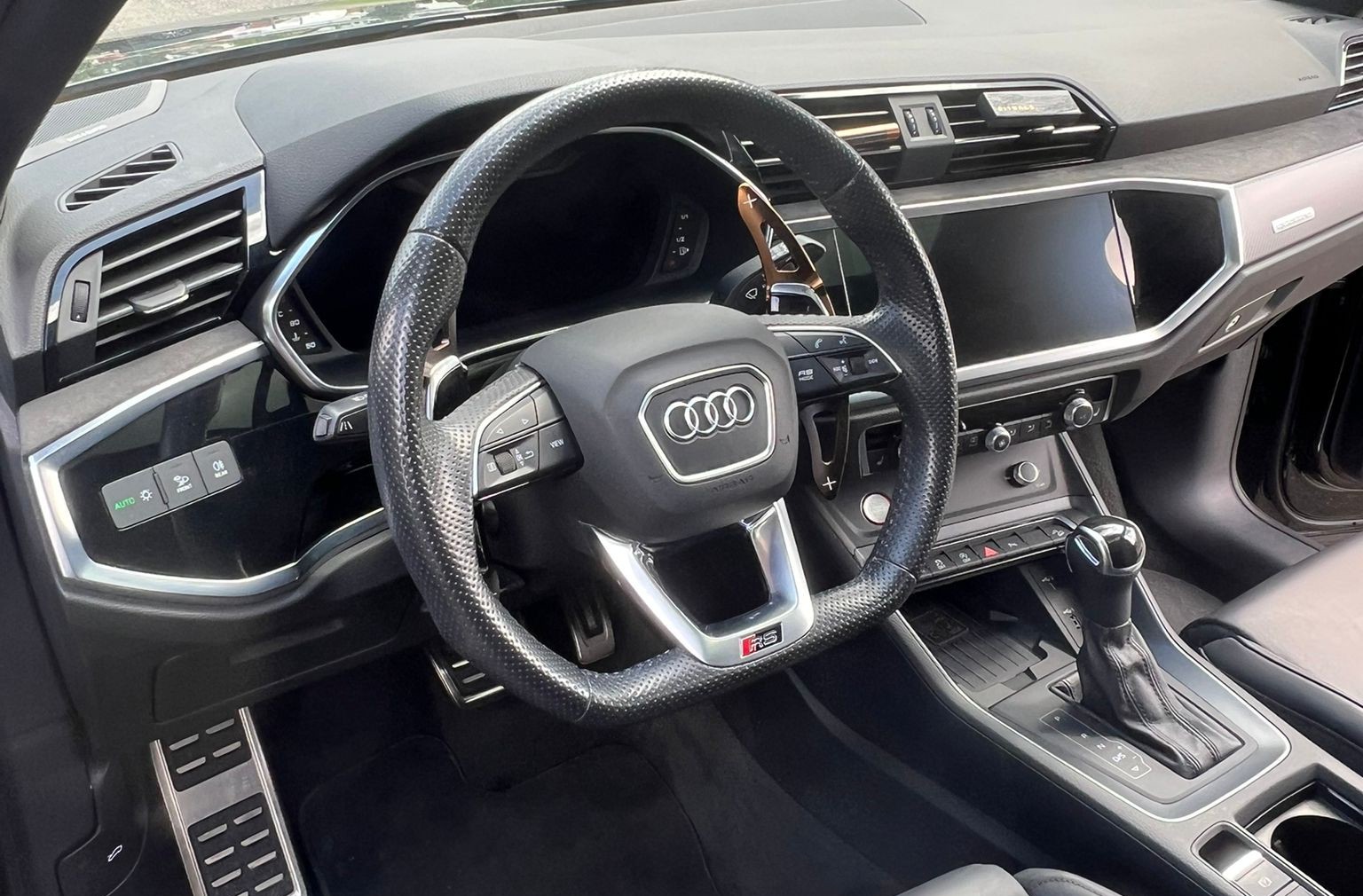 AUDI 2.5 TFSI quattro S-Tronic-image-3