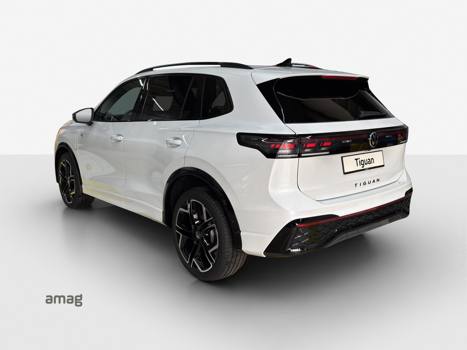 VW Tiguan 1.5 TSI evo2 eHybrid R-Line DSG-image-3