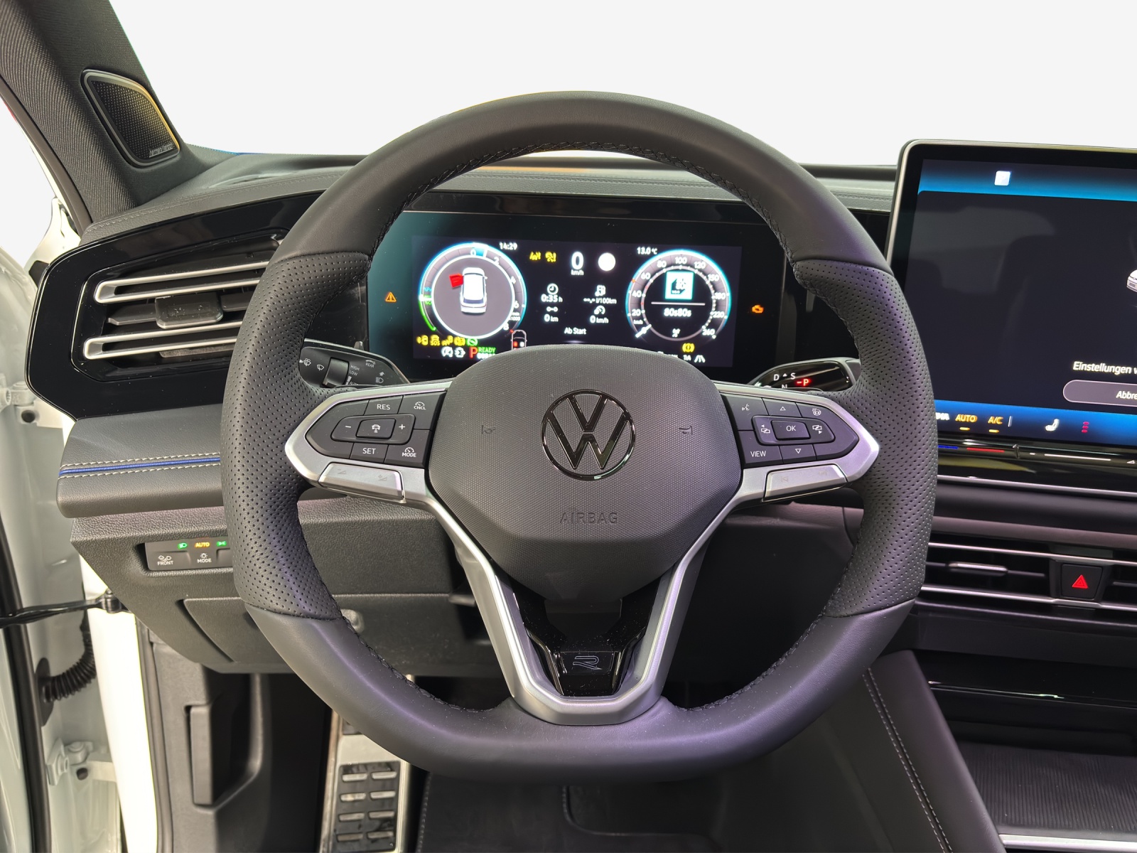 VW Tiguan 1.5 TSI evo2 eHybrid R-Line DSG-image-10