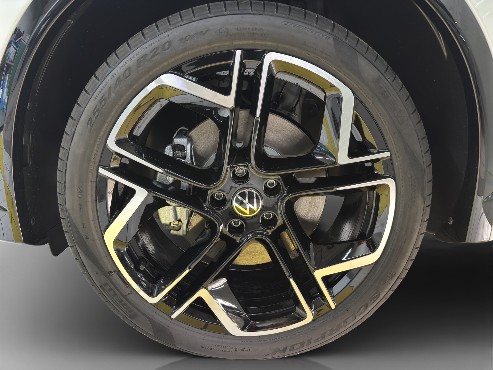 VW Tiguan 1.5 TSI evo2 eHybrid R-Line DSG-image-15