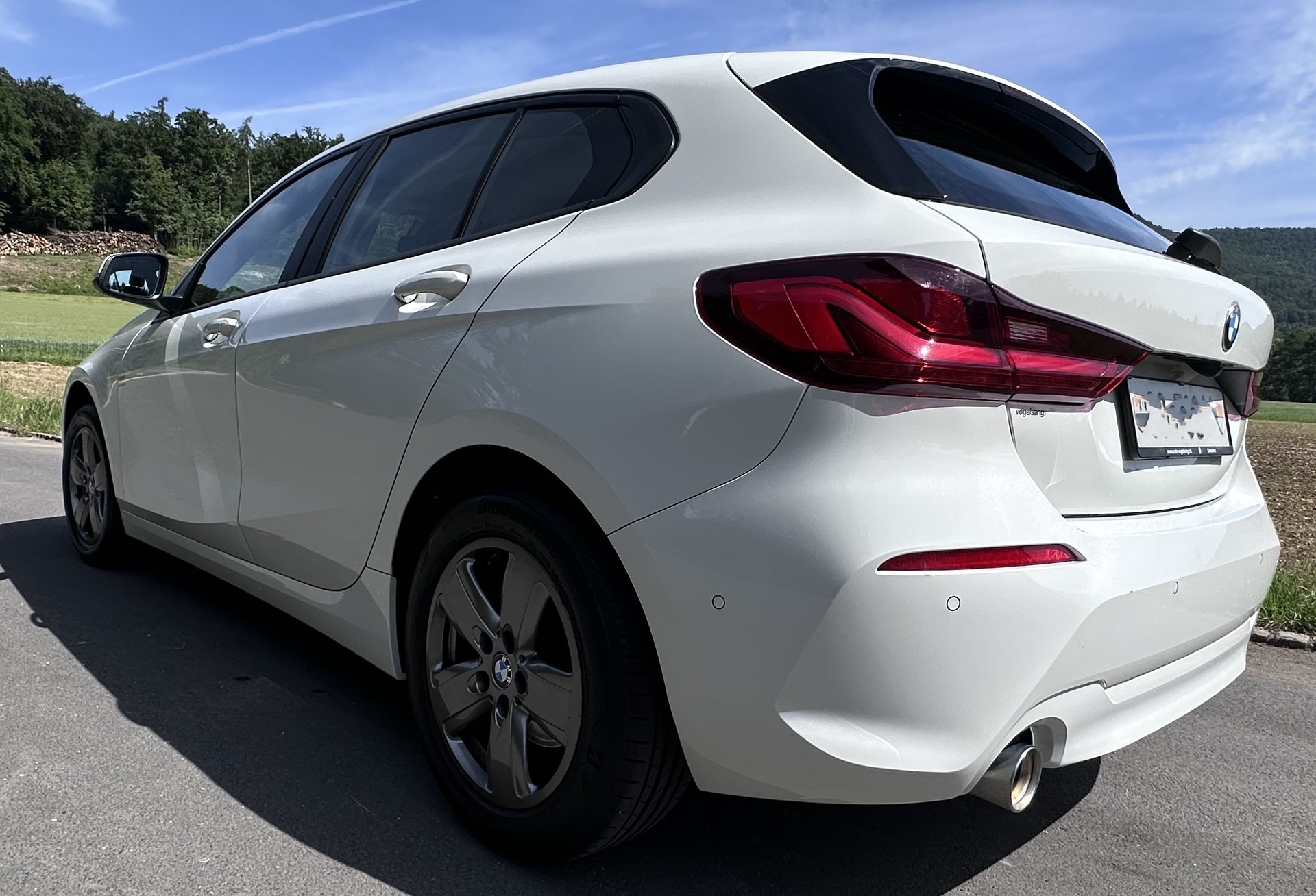 BMW 118i Hatch-image-4