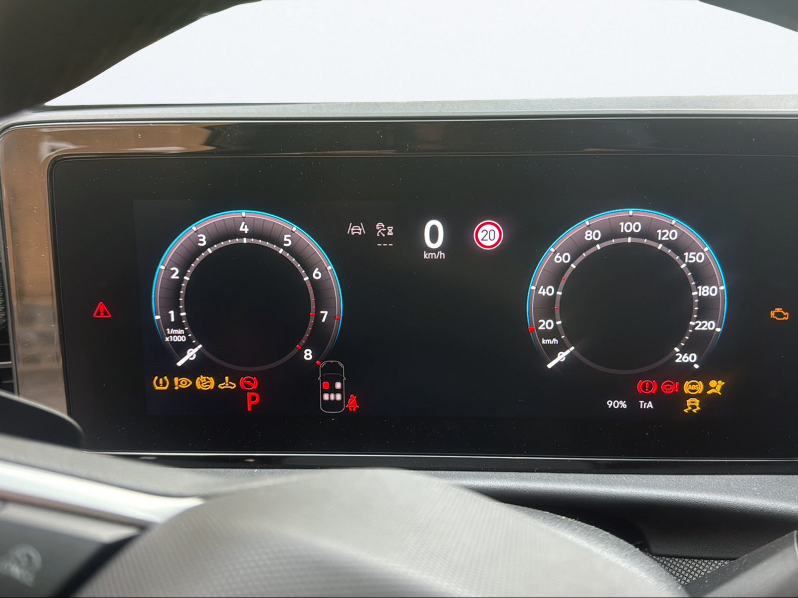 VW T-Roc 1.5 eTSI mHEV Life DSG-image-11