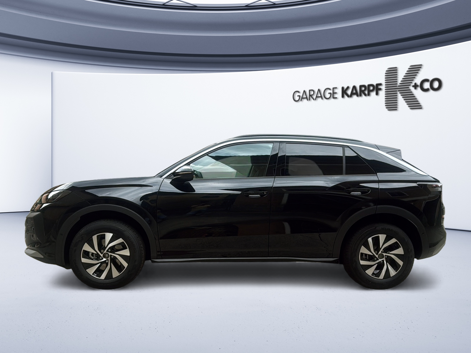 VW T-Roc 1.5 eTSI mHEV Life DSG-image-1