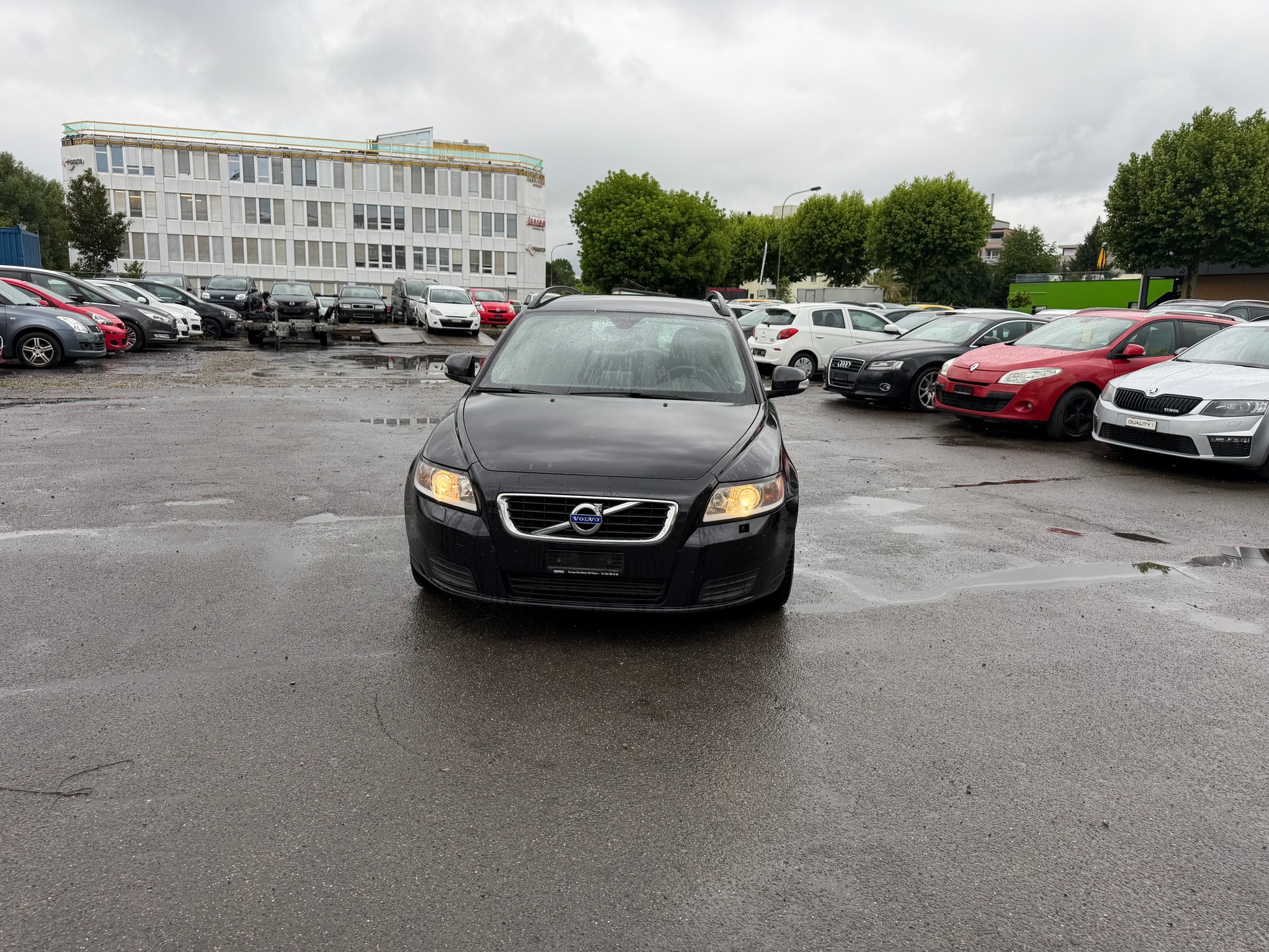 VOLVO V50 D2 Business Pro Edition-image-0