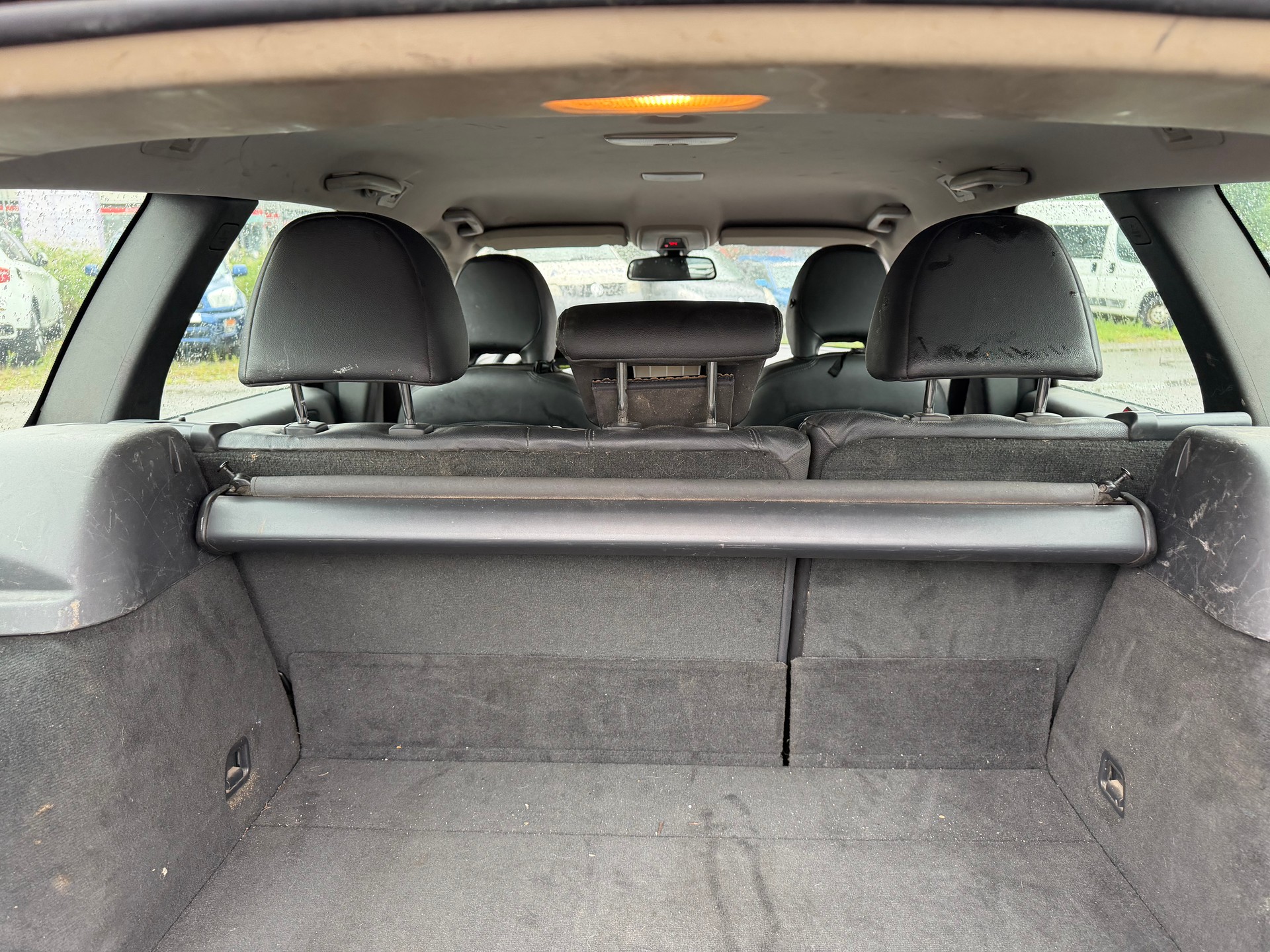 VOLVO V50 D2 Business Pro Edition-image-12